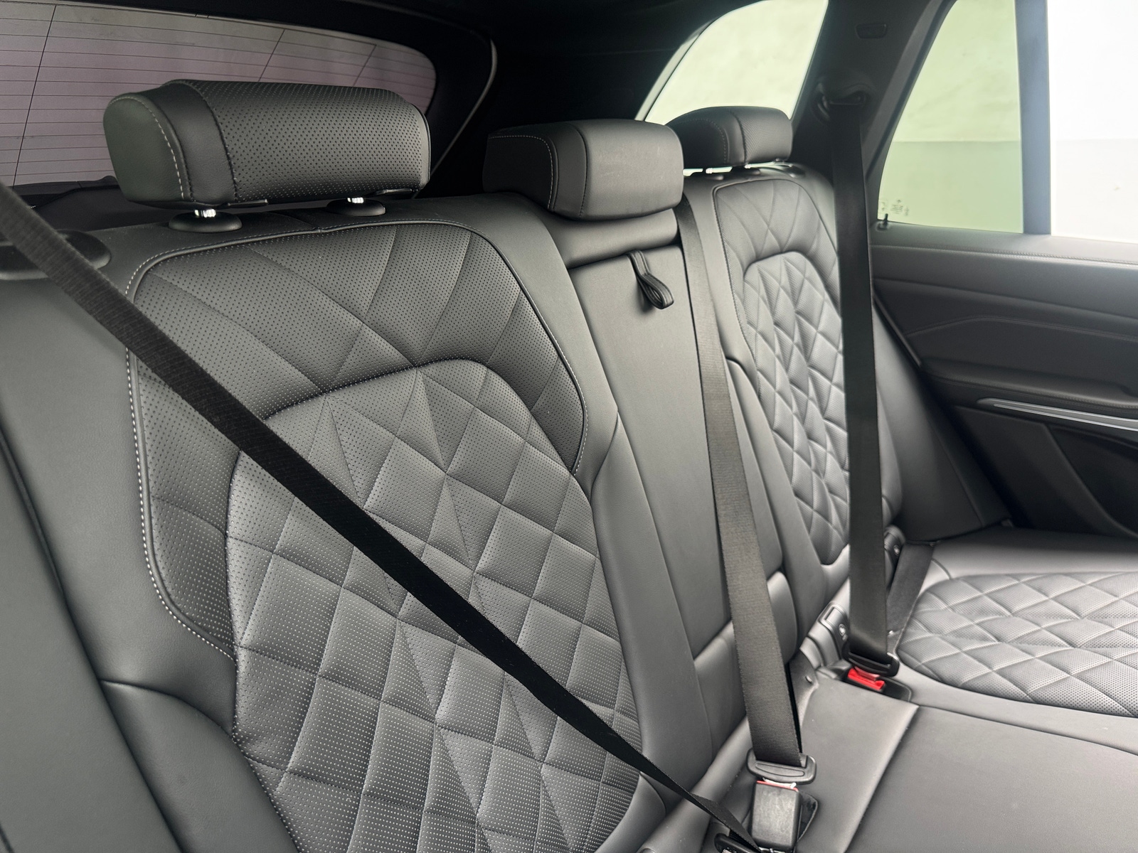 Thumbnail: 2026 BMW X5 - 5