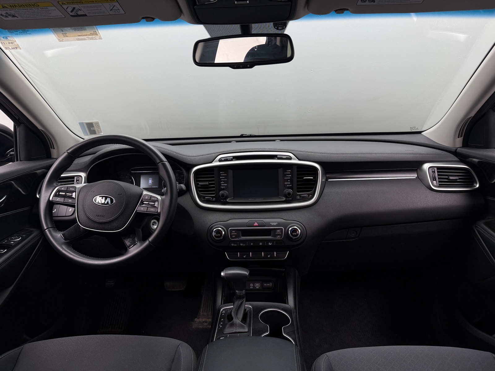 Thumbnail: 2019 Kia Sorento - 3