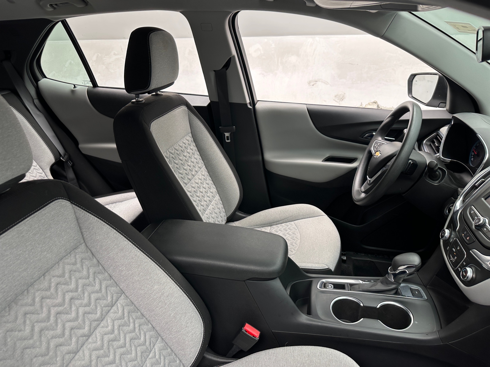 Thumbnail: 2022 Chevrolet Equinox - 2