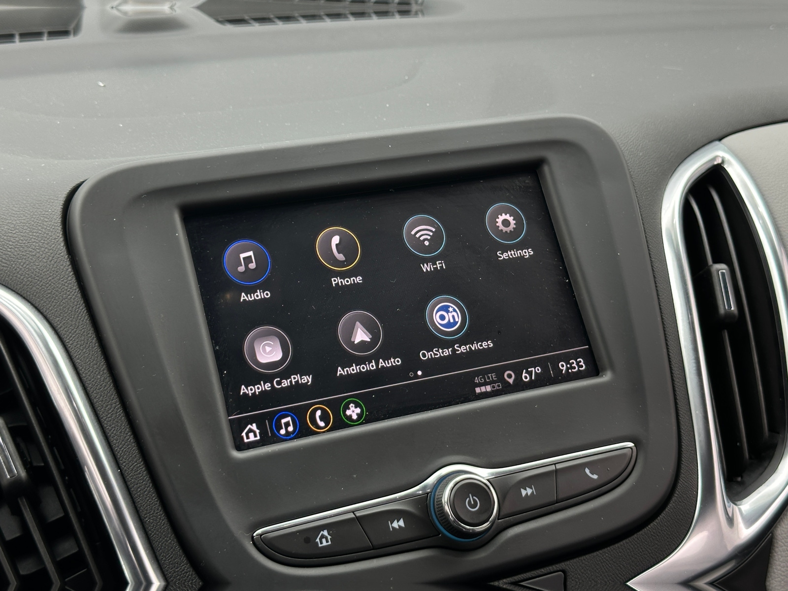 Thumbnail: 2022 Chevrolet Equinox - 4