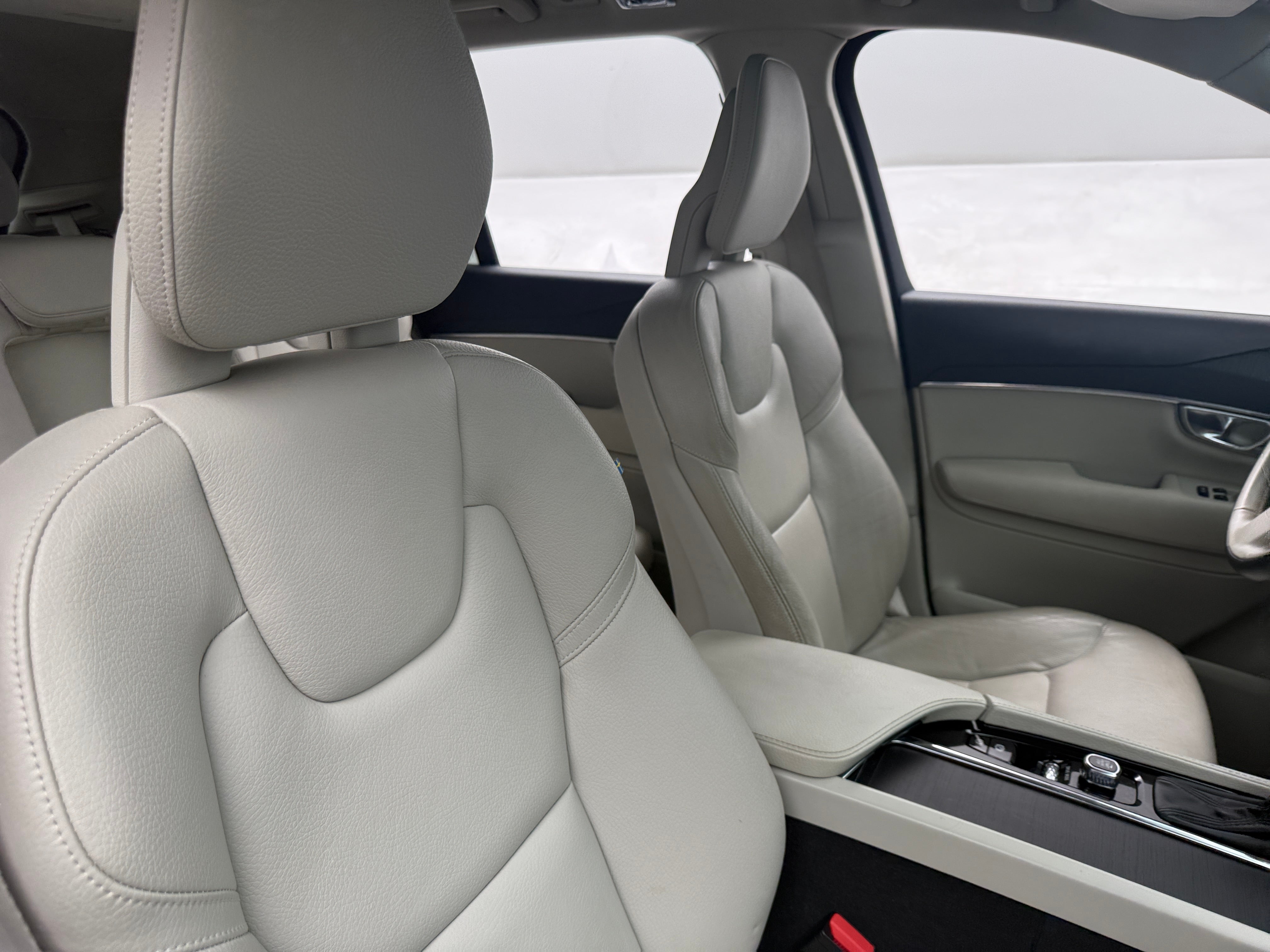 2020 Volvo XC90