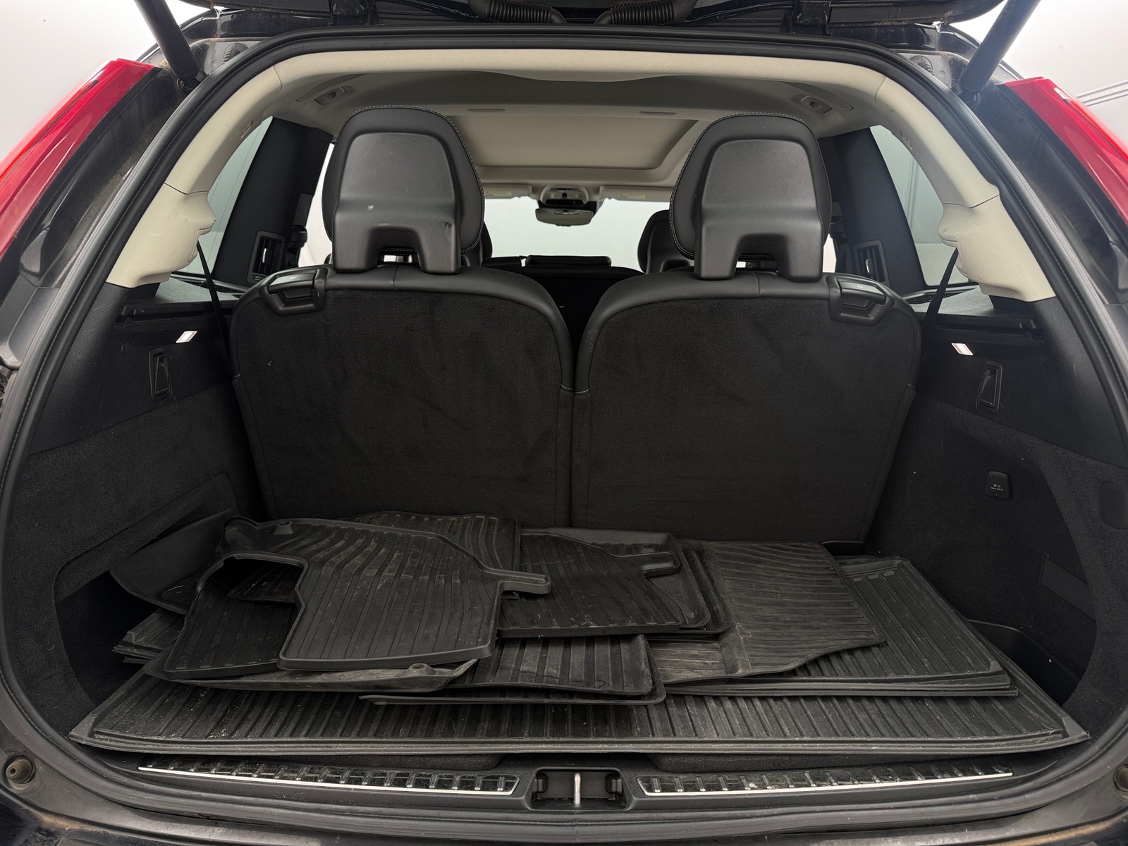 Thumbnail: 2020 Volvo XC90 - 6