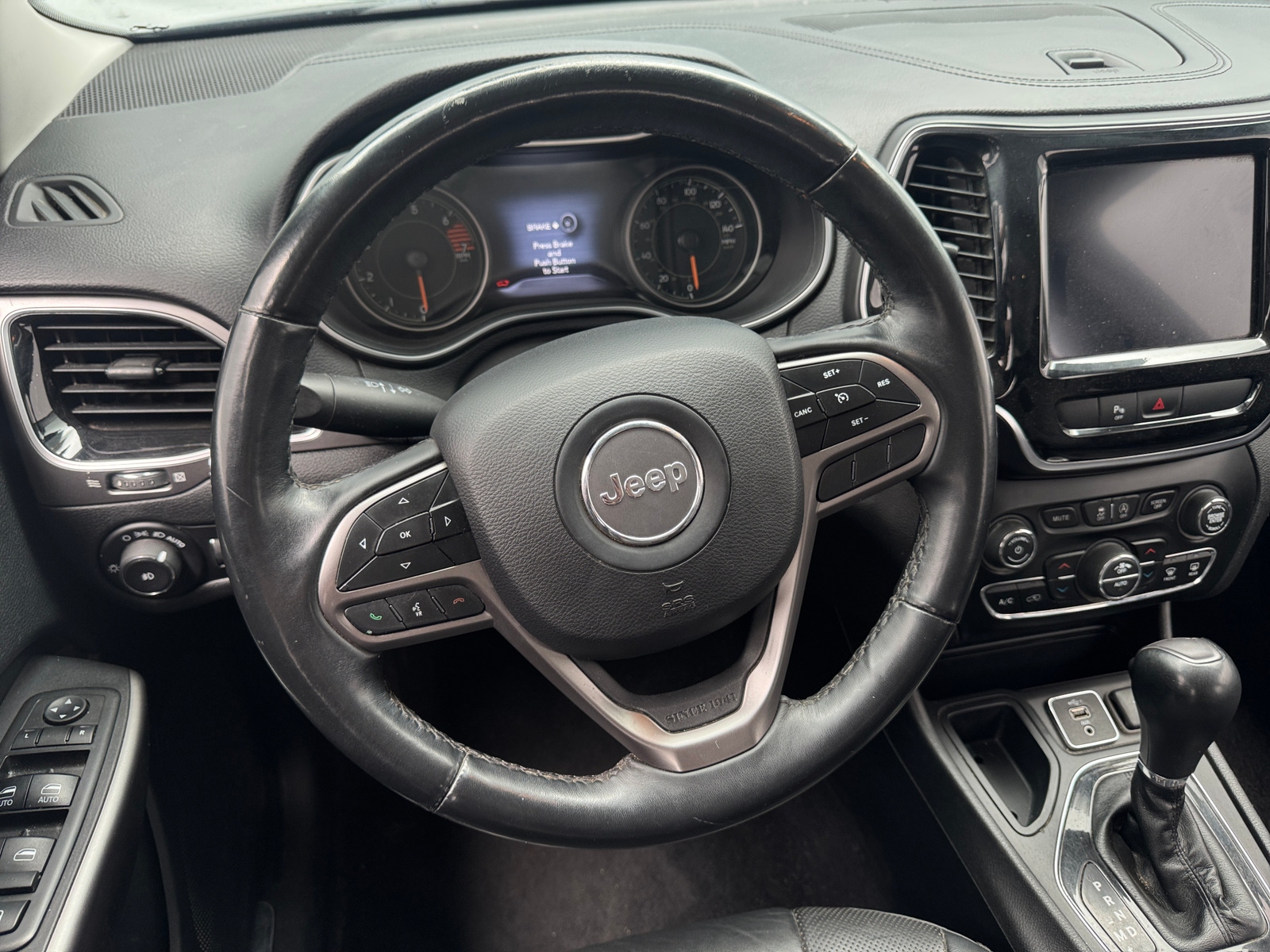 Thumbnail: 2019 Jeep Cherokee - 4