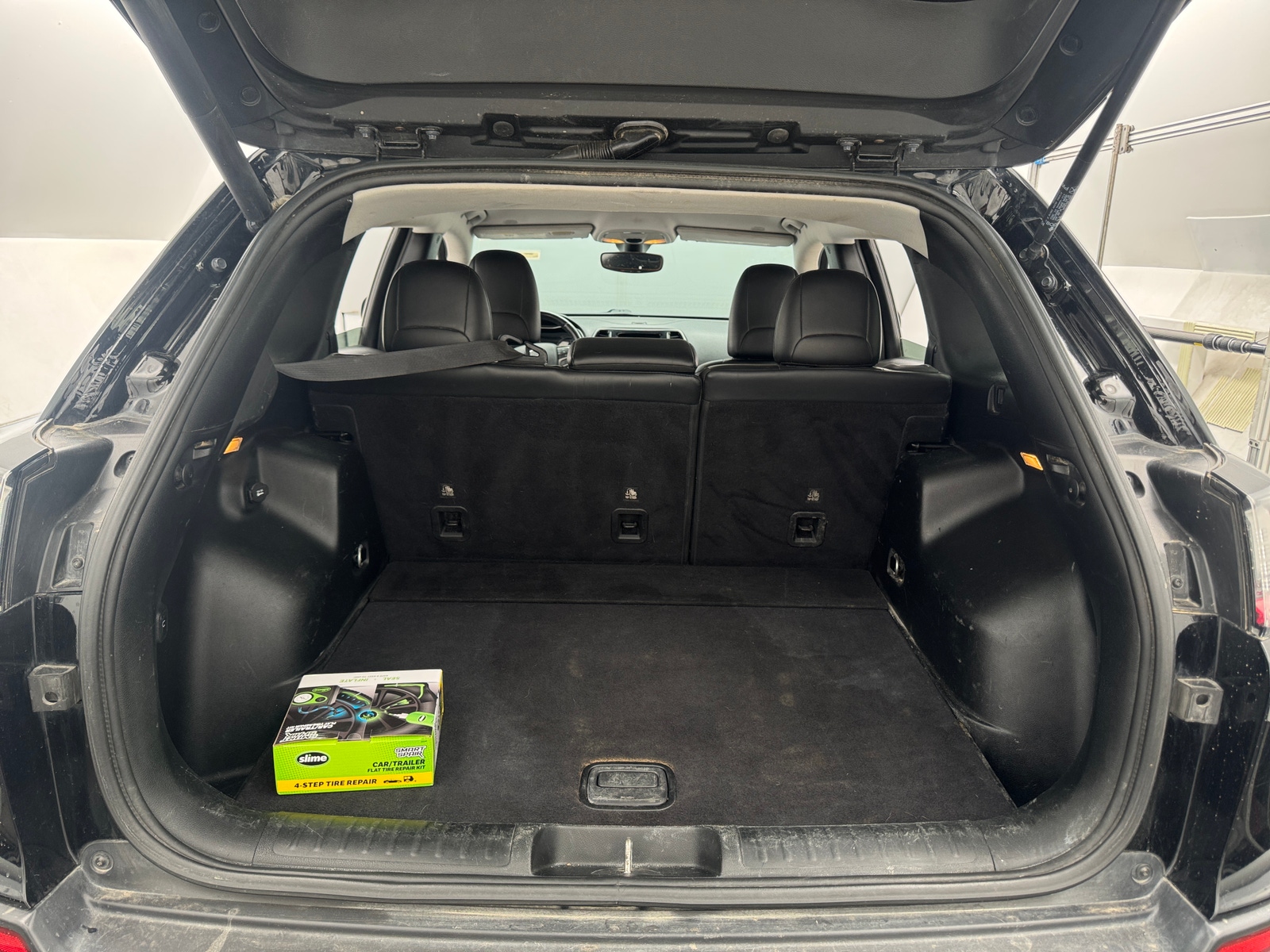 Thumbnail: 2019 Jeep Cherokee - 6