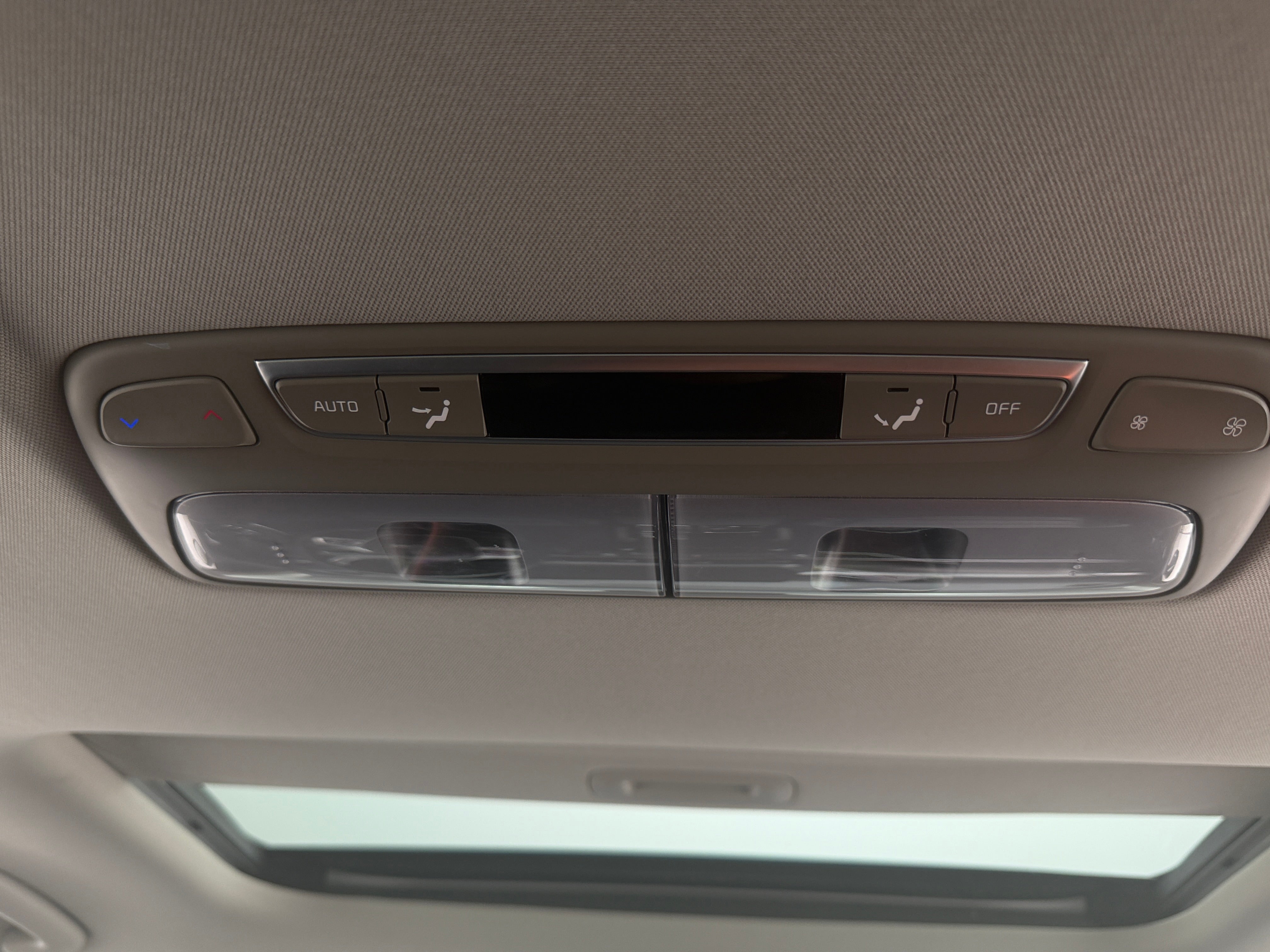 2025 Kia Telluride S - Photo 6
