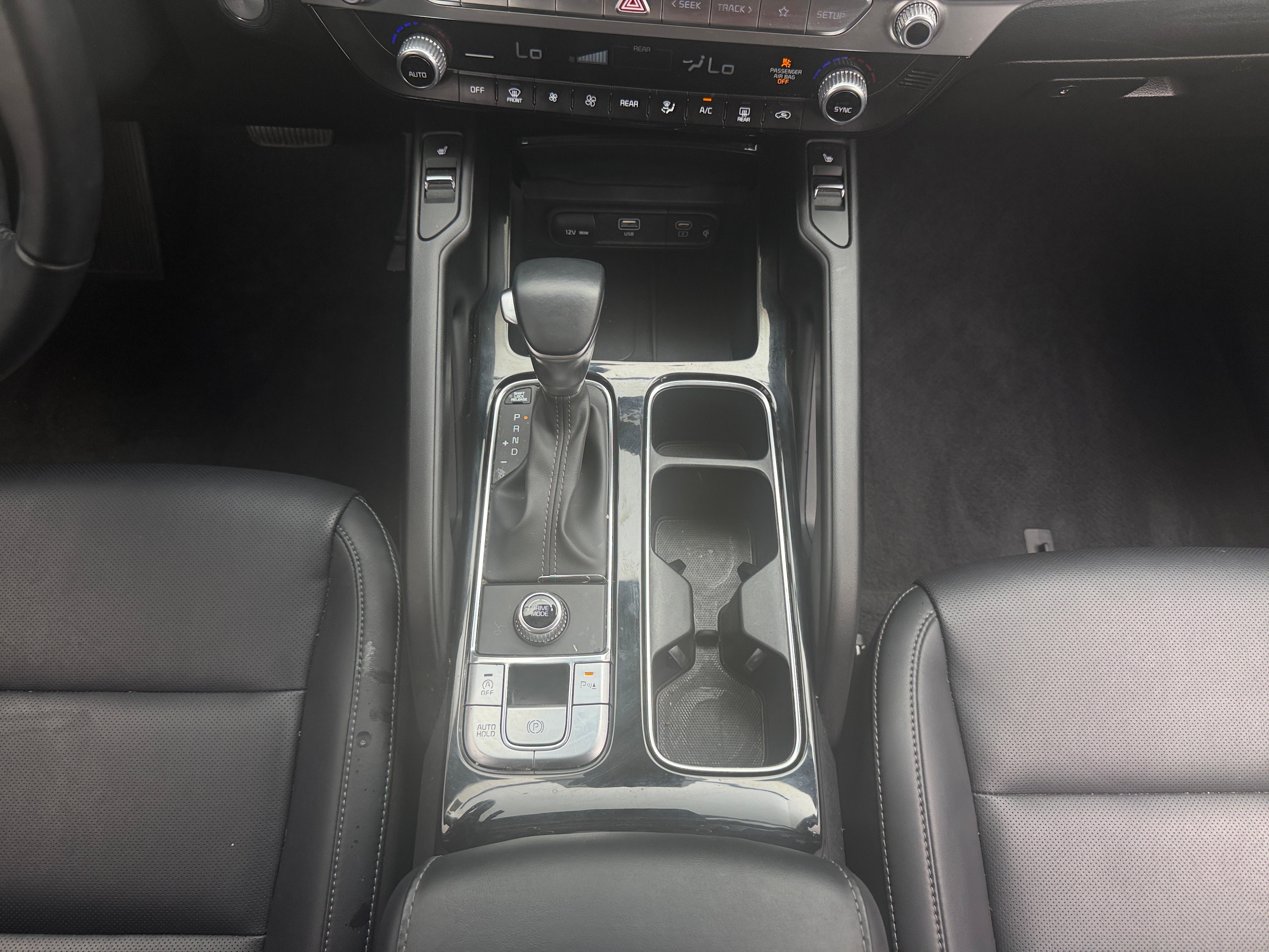 2025 Kia Telluride S - Photo 8