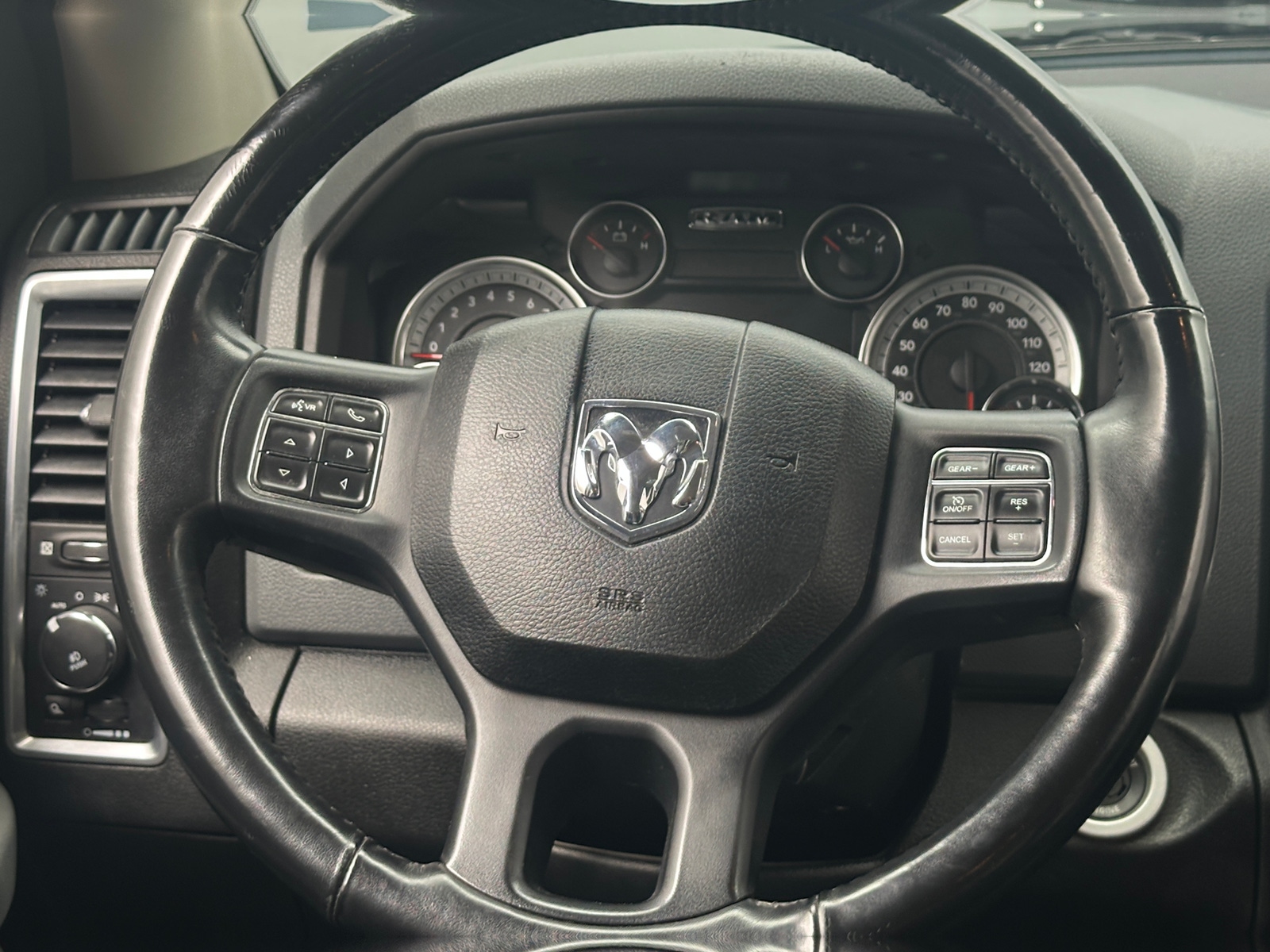 Thumbnail: 2019 RAM 1500 Classic - 5