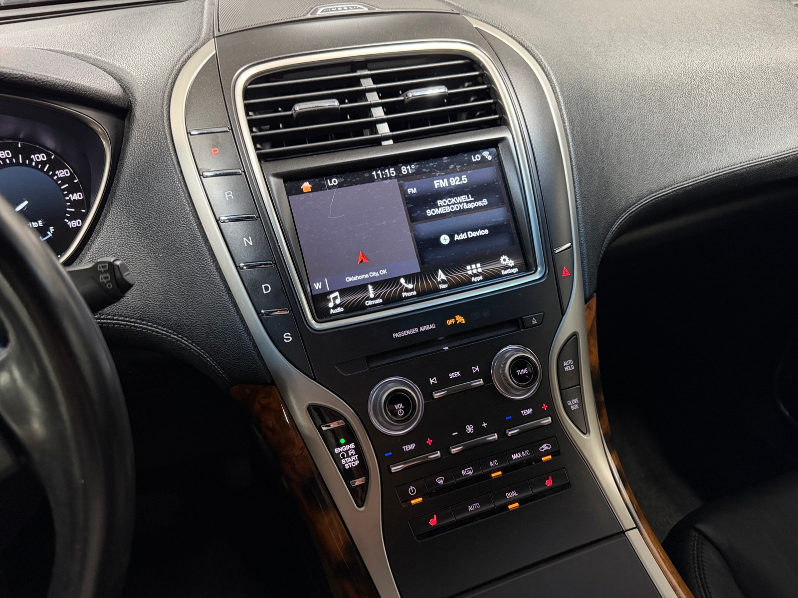 Thumbnail: 2017 Lincoln MKX - 3