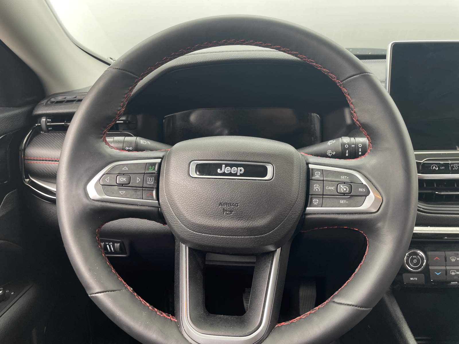 Thumbnail: 2022 Jeep Compass - 4