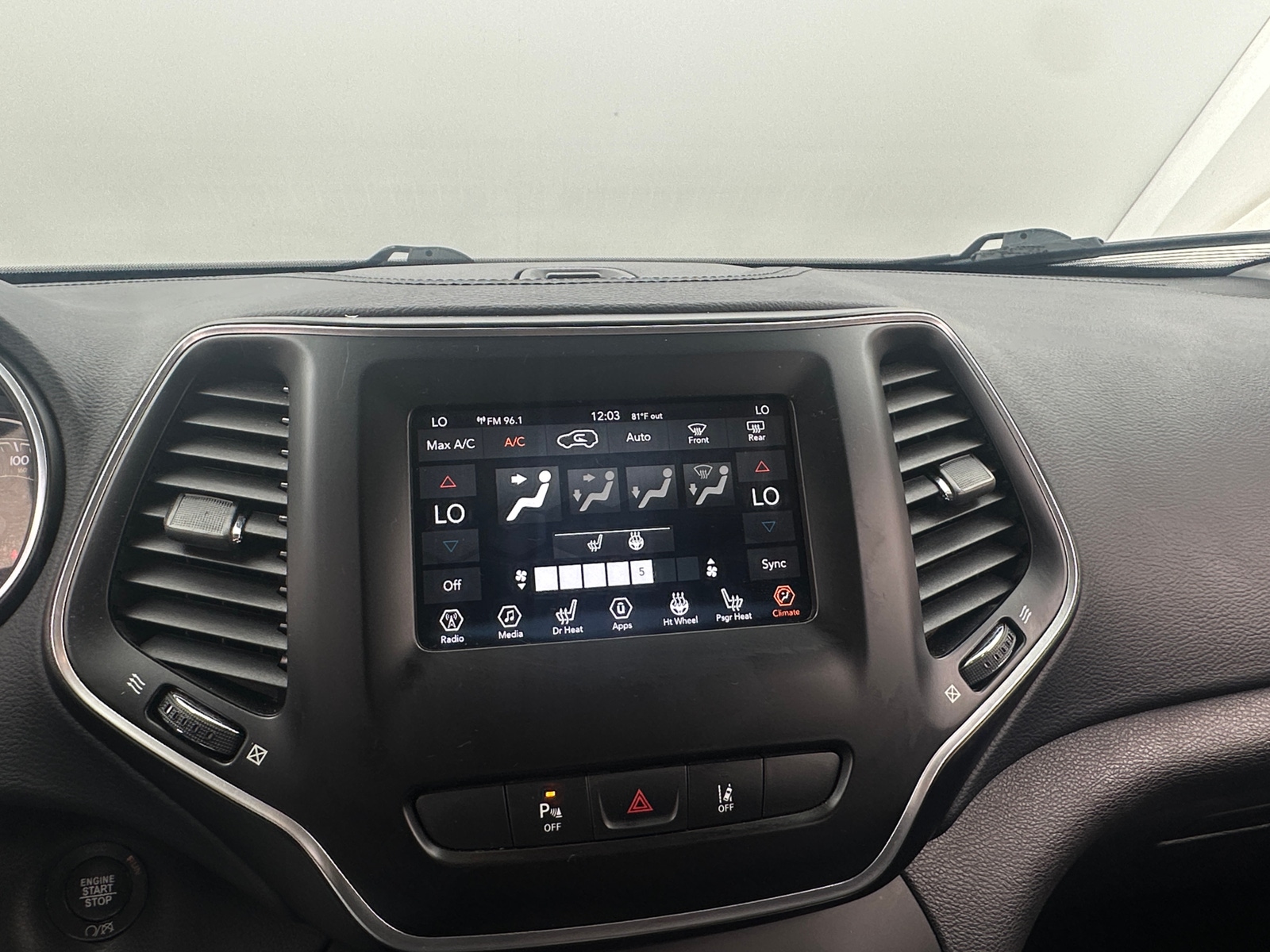 Thumbnail: 2020 Jeep Cherokee - 3