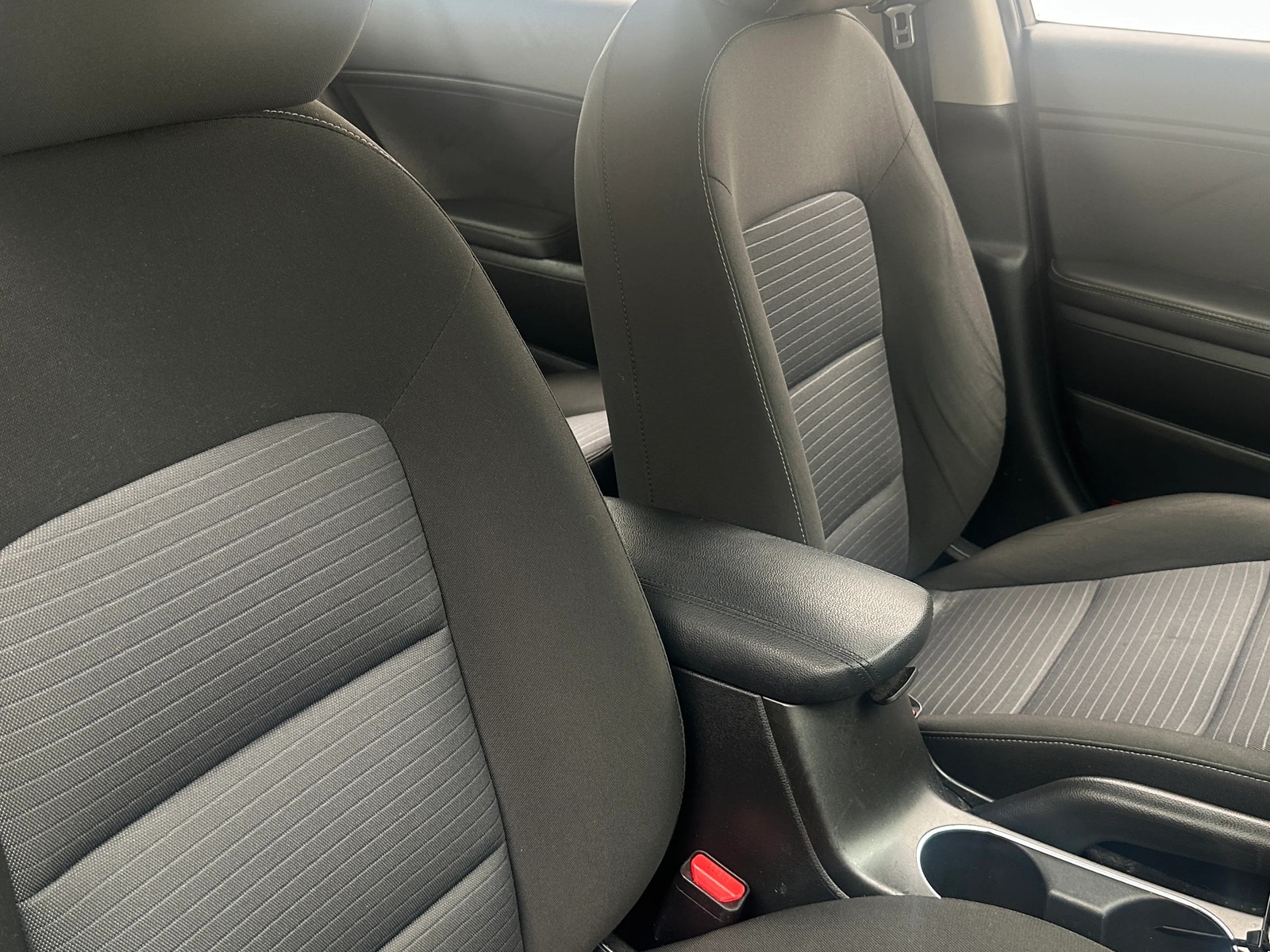 Thumbnail: 2016 Kia Forte - 2