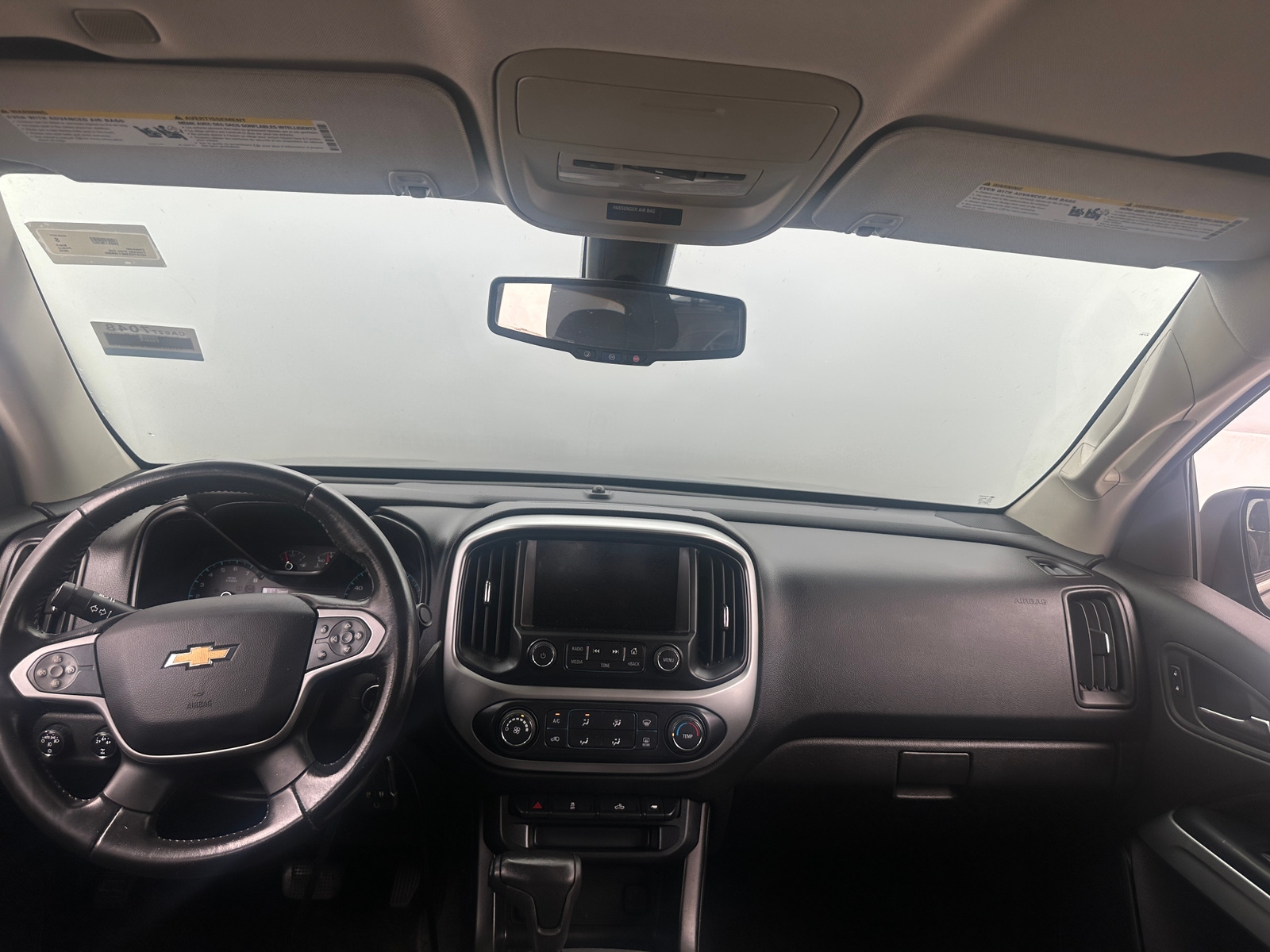 Thumbnail: 2016 Chevrolet Colorado - 3
