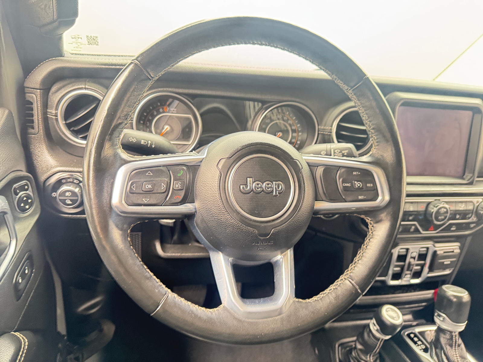 Thumbnail: 2023 Jeep Gladiator - 4