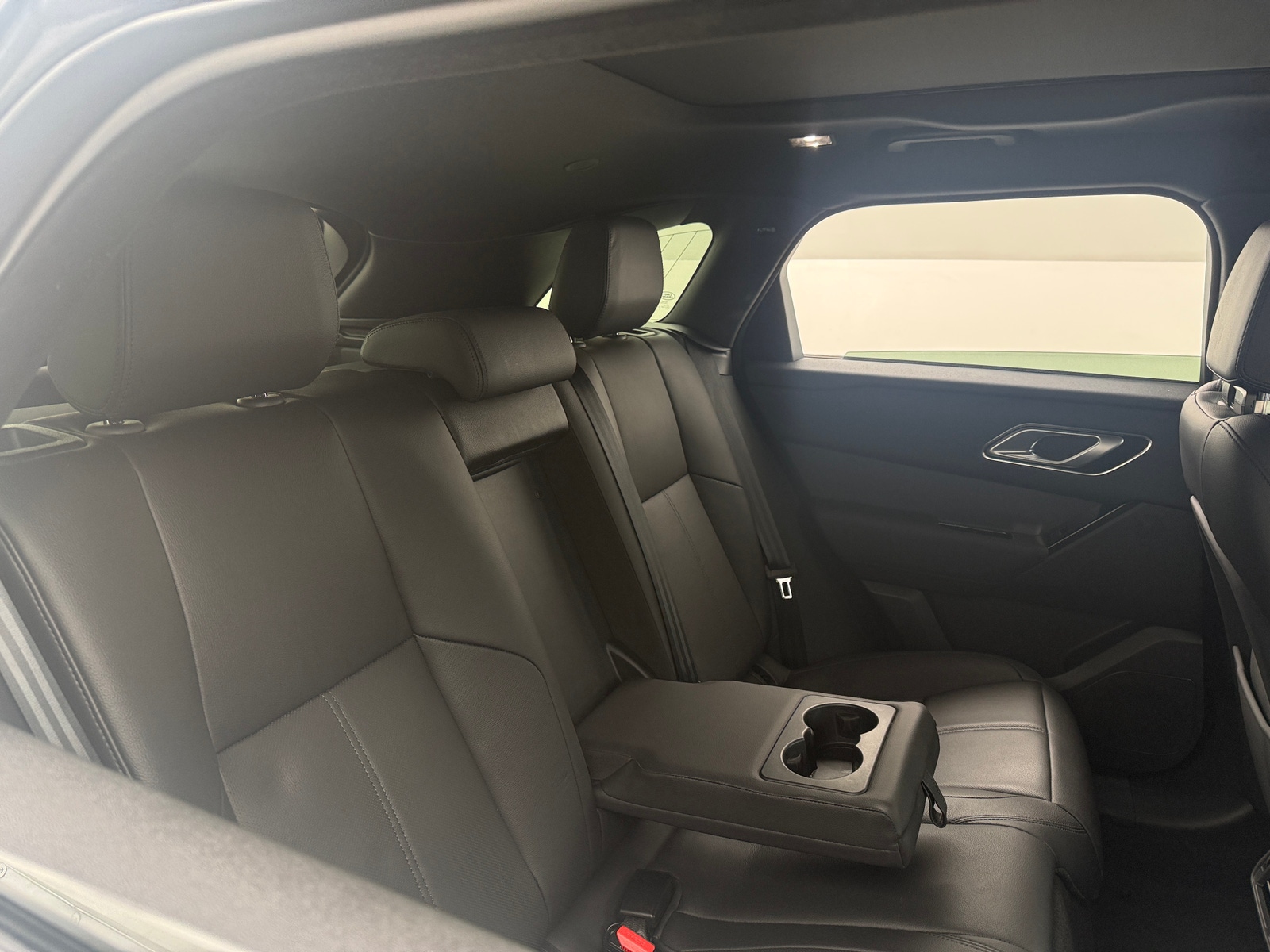 Thumbnail: 2026 Land Rover Range Rover Velar - 5
