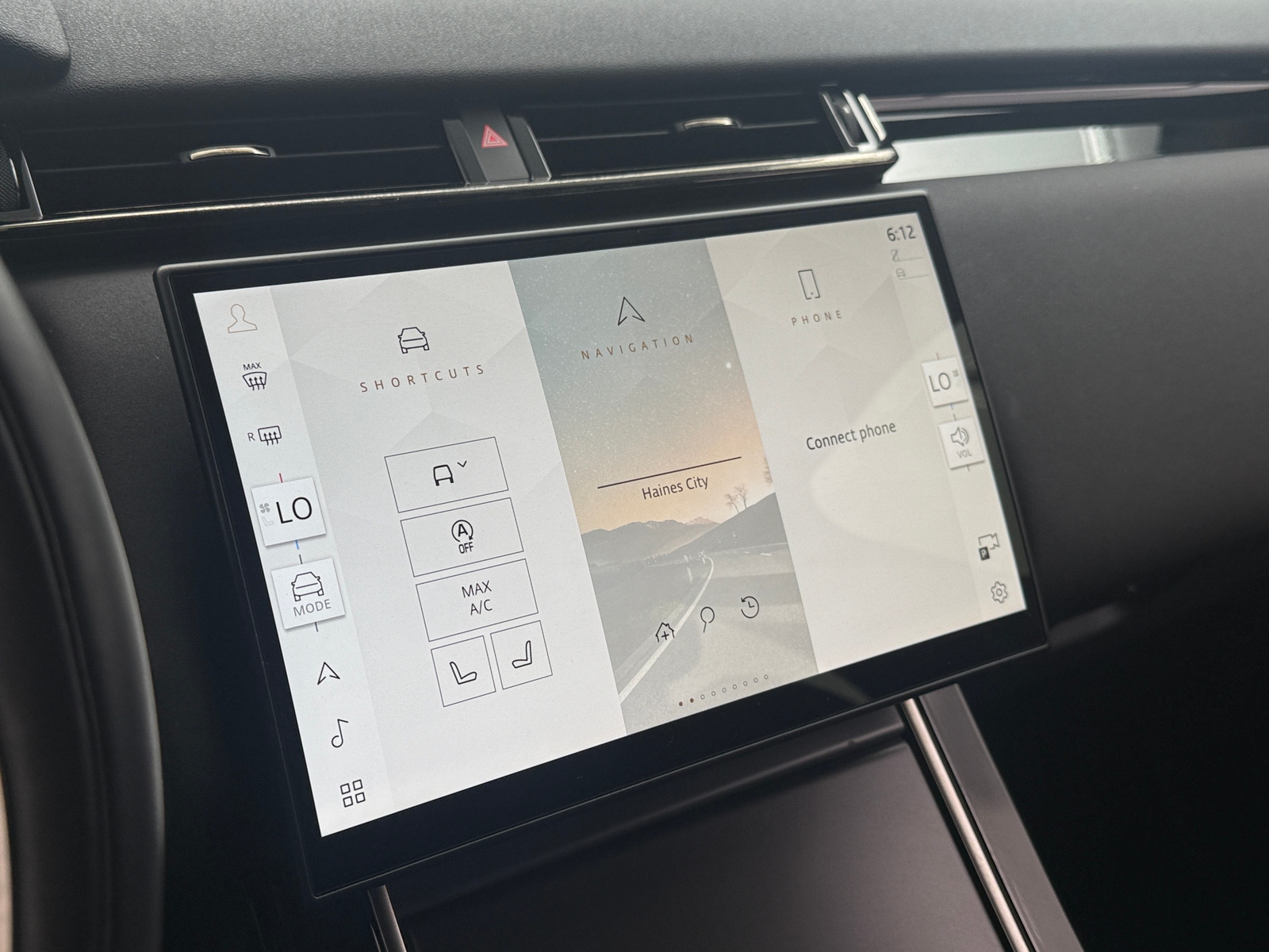 Thumbnail: 2026 Land Rover Range Rover Velar - 3
