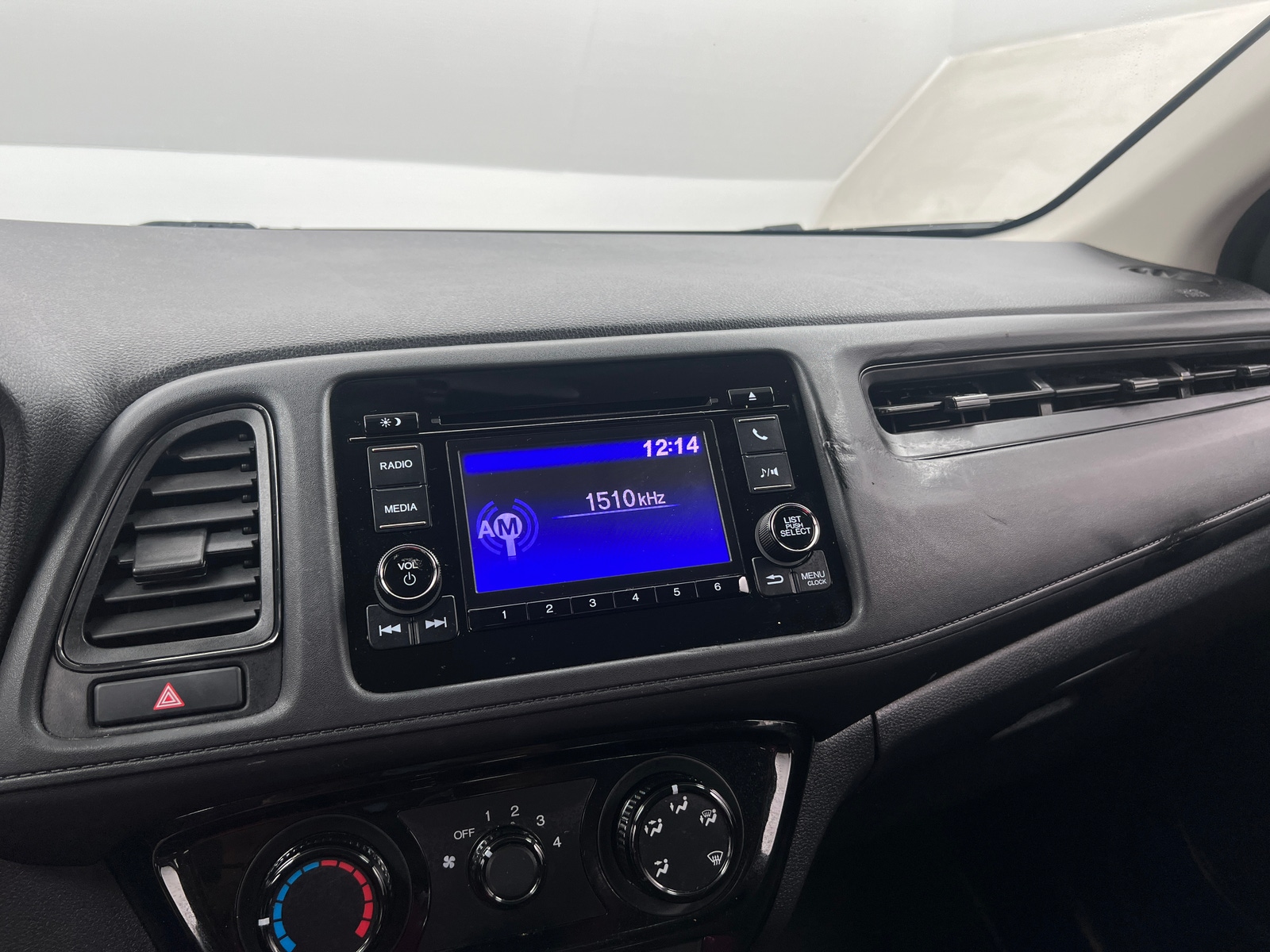 Thumbnail: 2022 Honda HR-V - 4