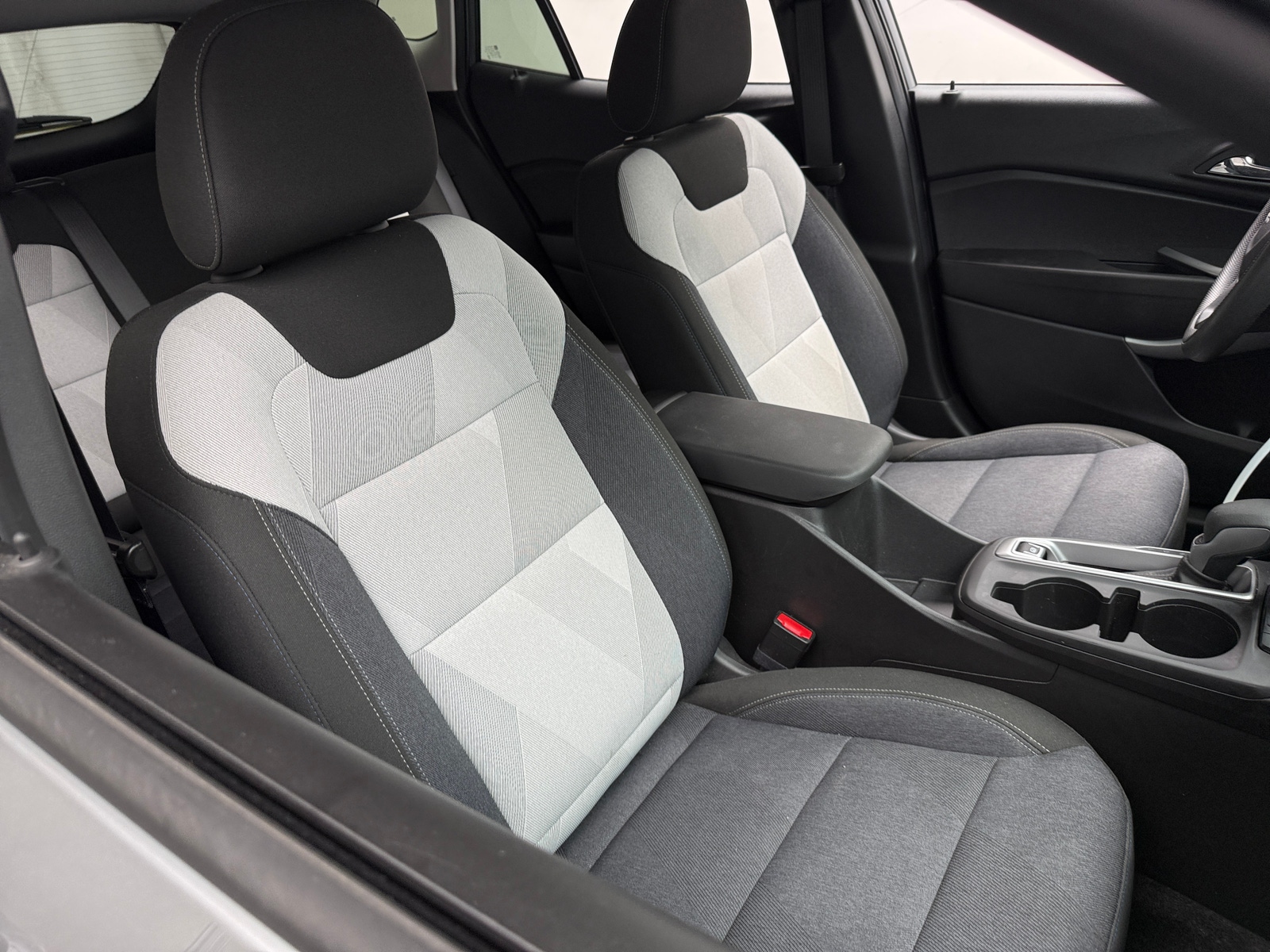 Thumbnail: 2024 Chevrolet Trax - 2