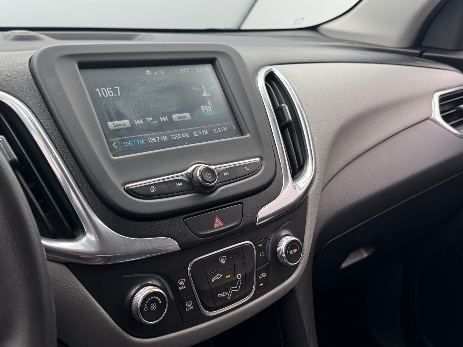 Thumbnail: 2018 Chevrolet Equinox - 4