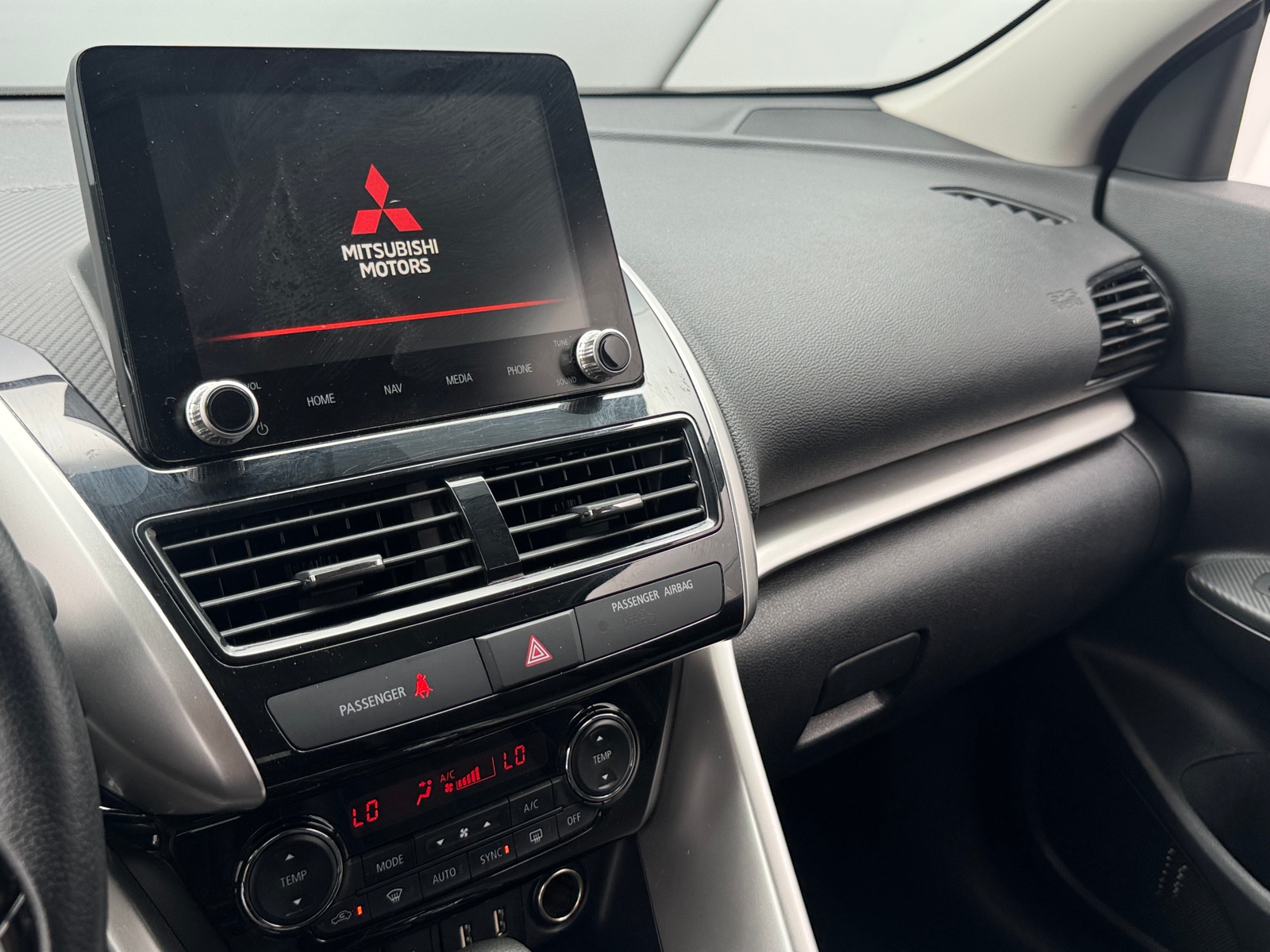 Thumbnail: 2024 Mitsubishi Eclipse Cross - 4