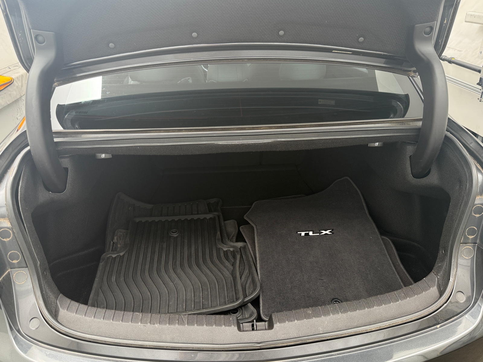 Thumbnail: 2016 Acura TLX - 6