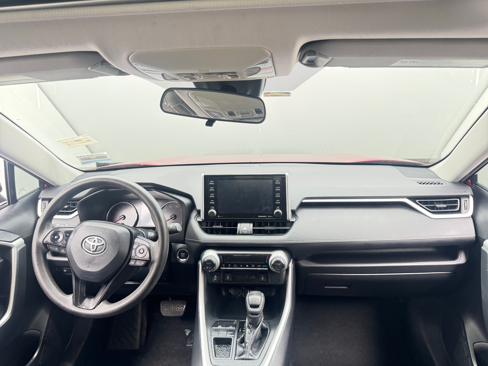 Thumbnail: 2019 Toyota RAV4 - 3