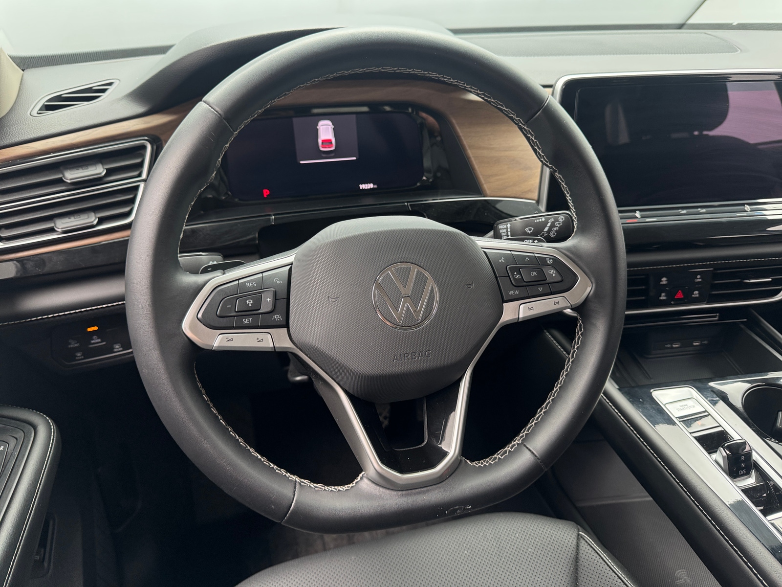 Thumbnail: 2026 Volkswagen Atlas - 4