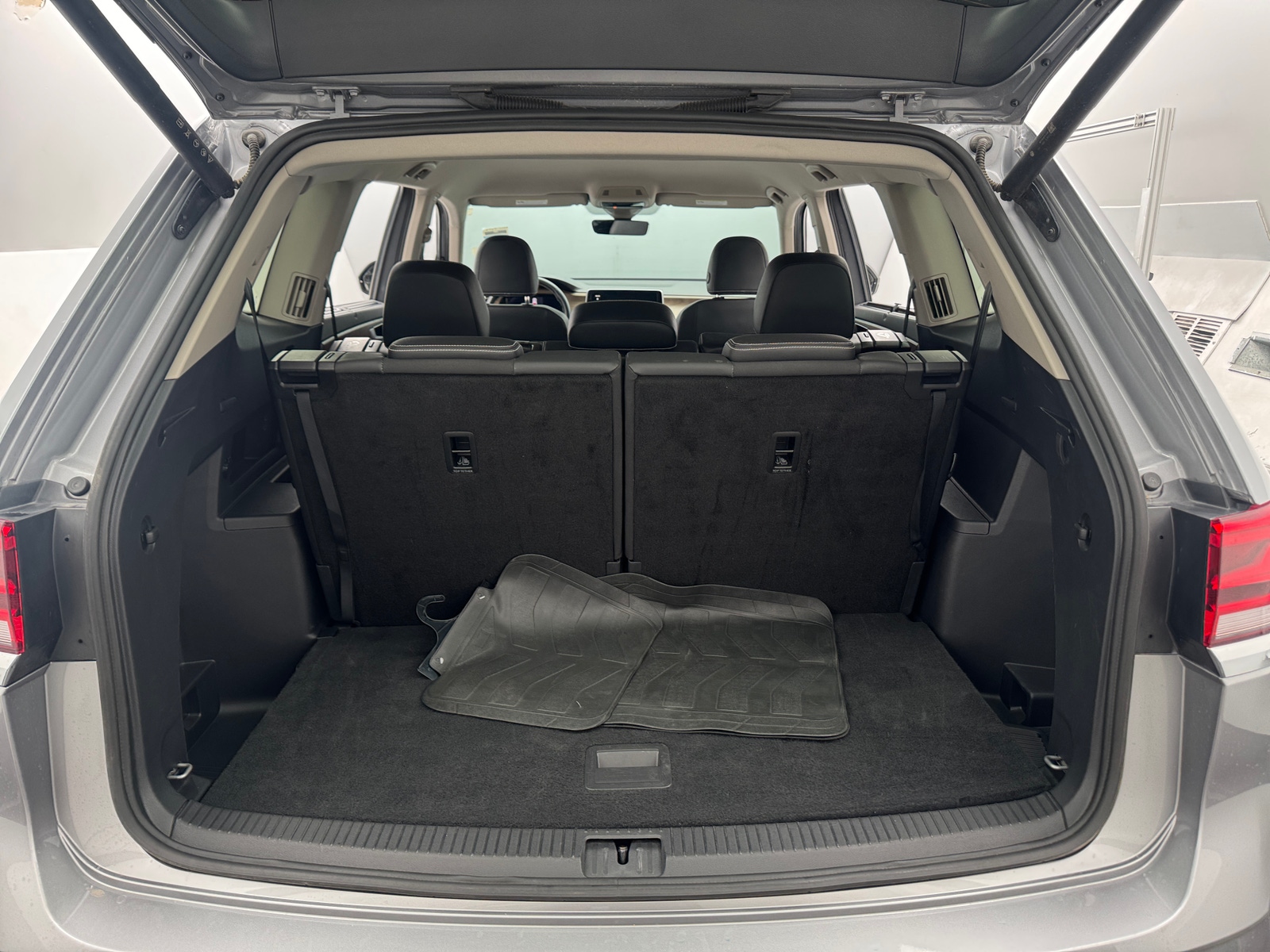 Thumbnail: 2026 Volkswagen Atlas - 6