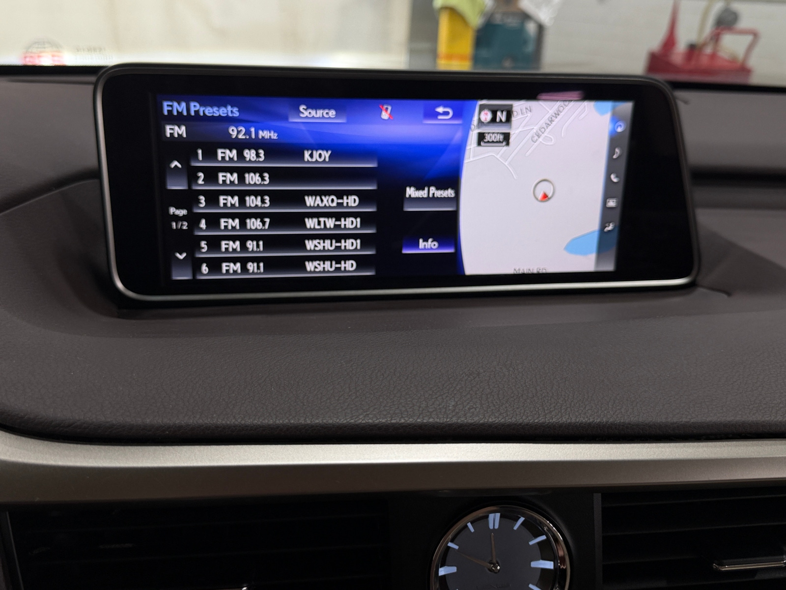 Thumbnail: 2019 Lexus RX - 4