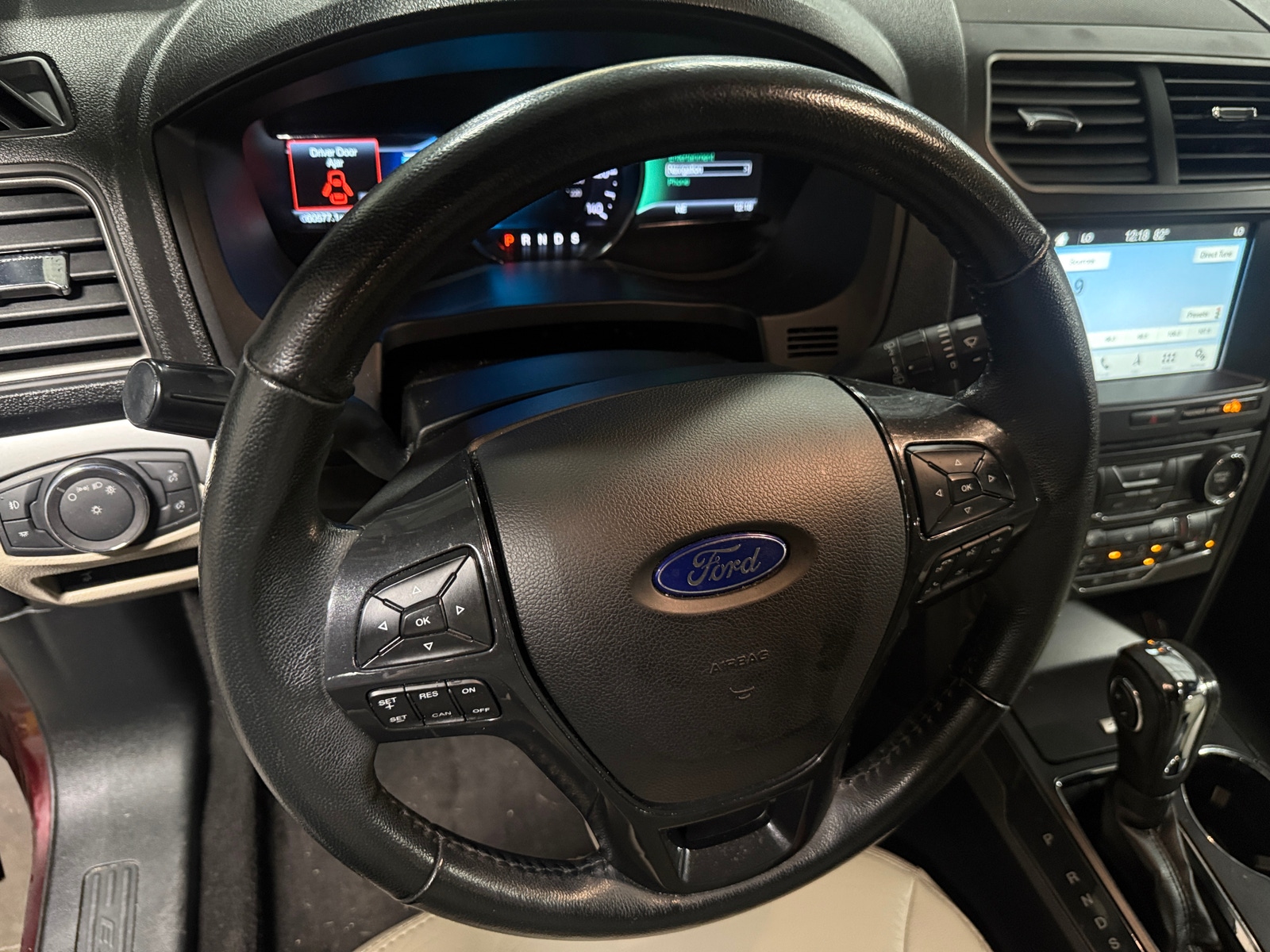 Thumbnail: 2018 Ford Explorer - 4