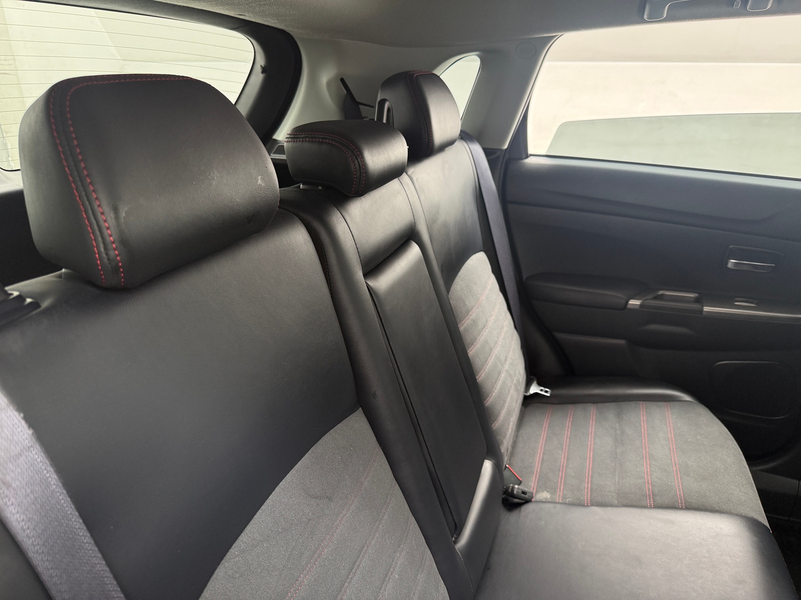 Thumbnail: 2025 Mitsubishi Outlander Sport - 5