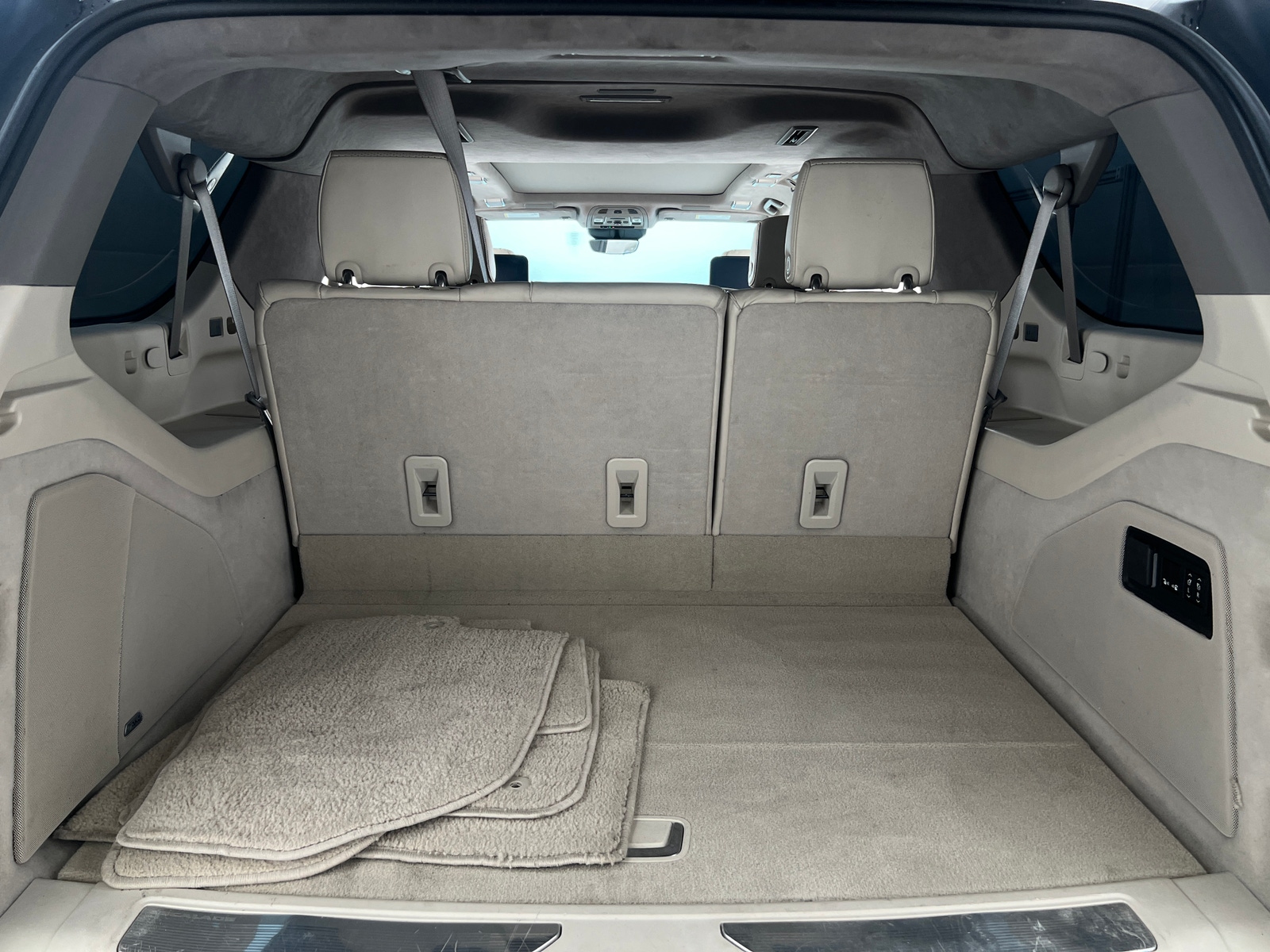 Thumbnail: 2021 Cadillac Escalade - 6