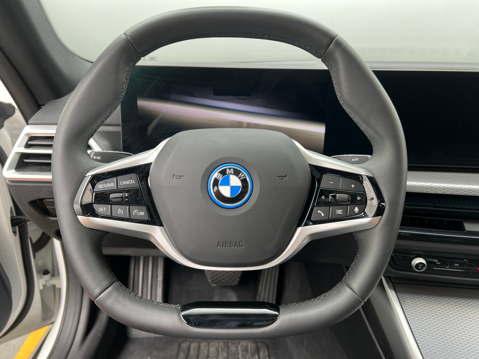 Thumbnail: 2025 BMW i4 - 4