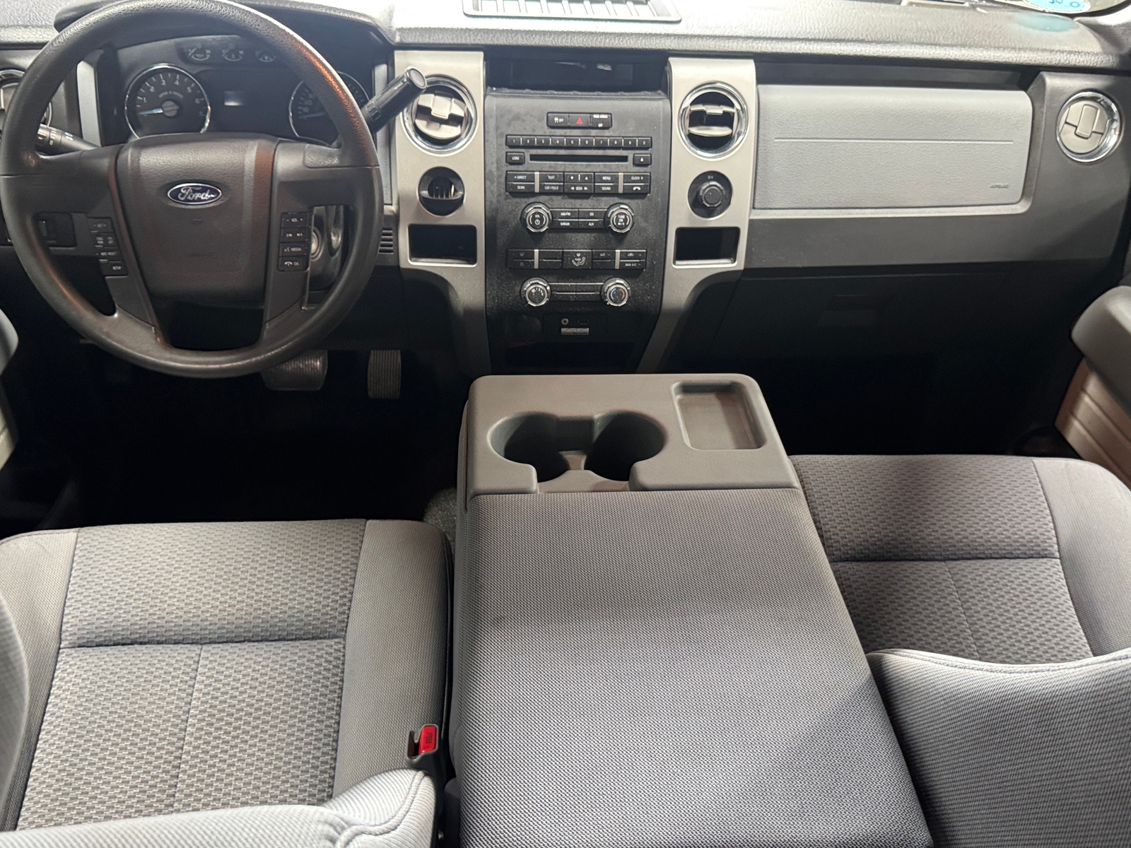 Thumbnail: 2014 Ford Econoline - 3