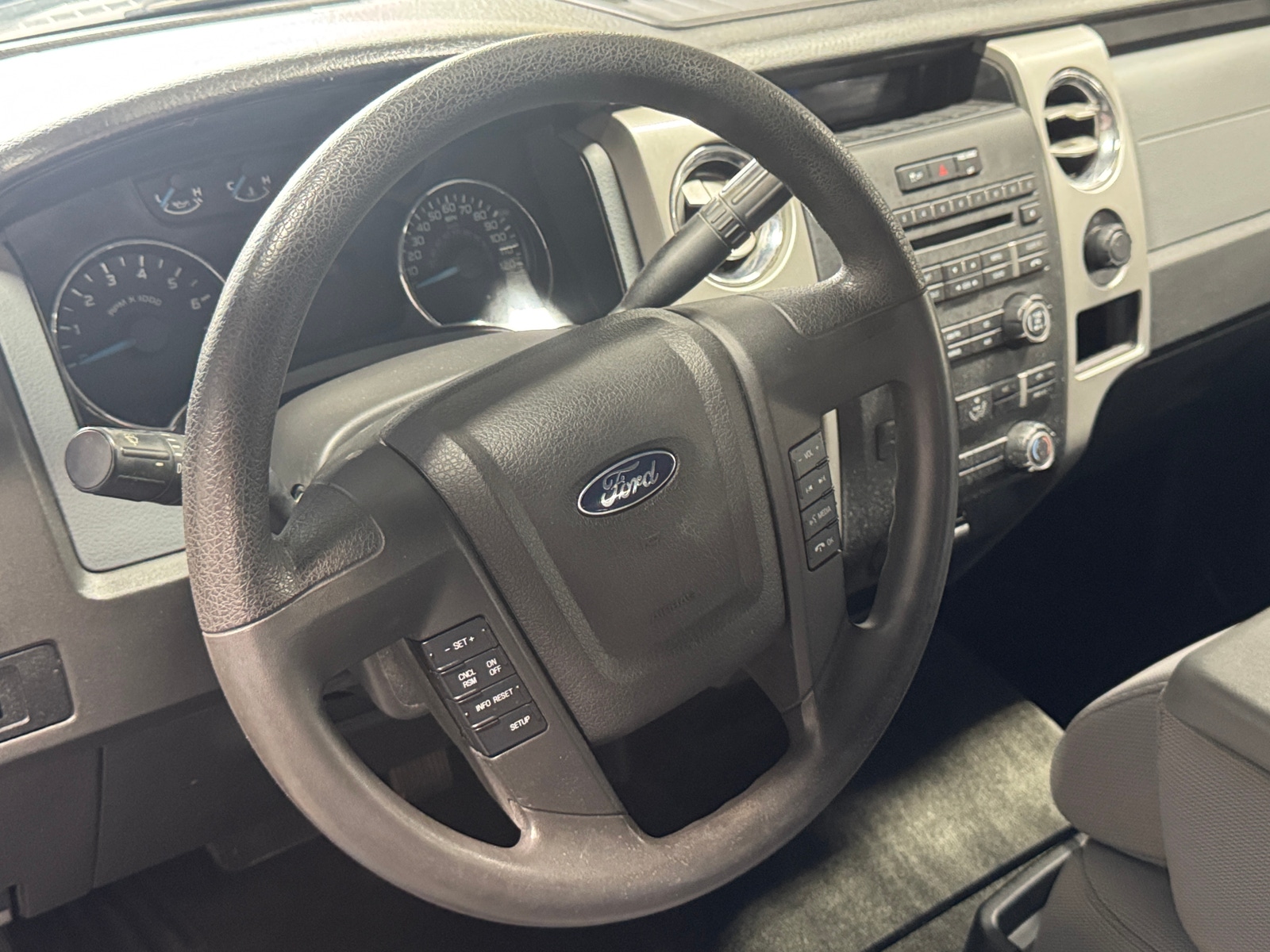 Thumbnail: 2014 Ford Econoline - 5