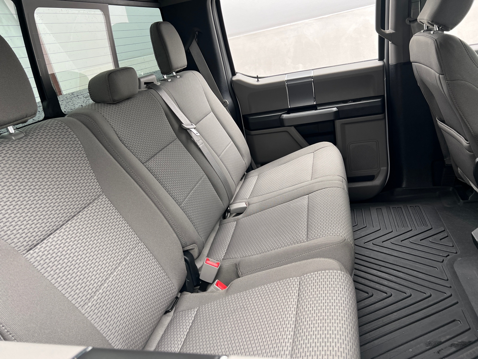 Thumbnail: 2018 Ford Econoline - 6