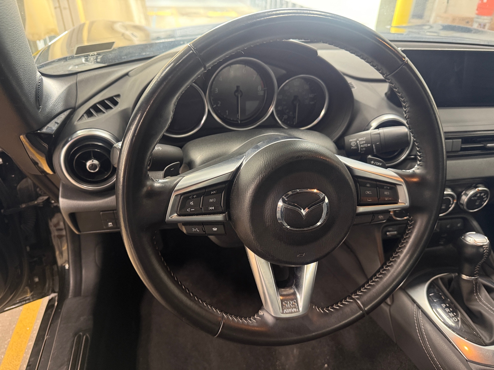 Thumbnail: 2025 Mazda MX-5 Miata - 4