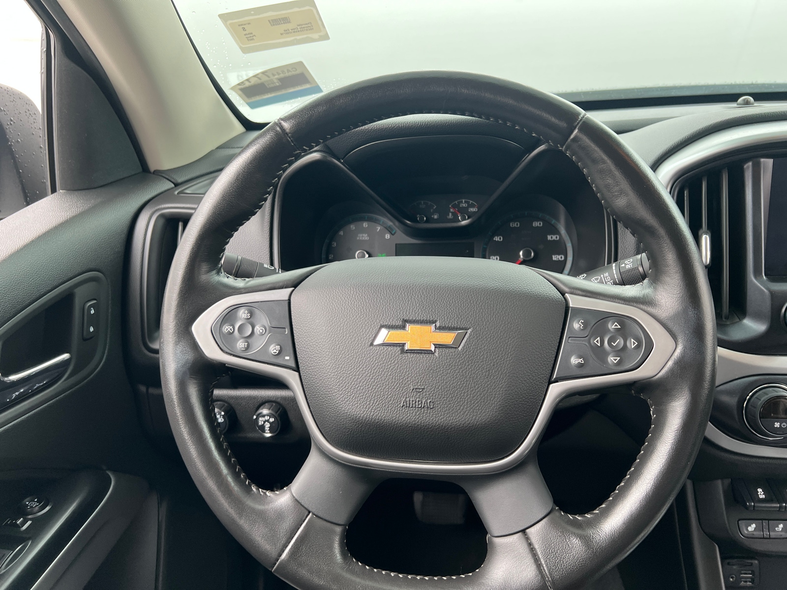 Thumbnail: 2022 Chevrolet Colorado - 4