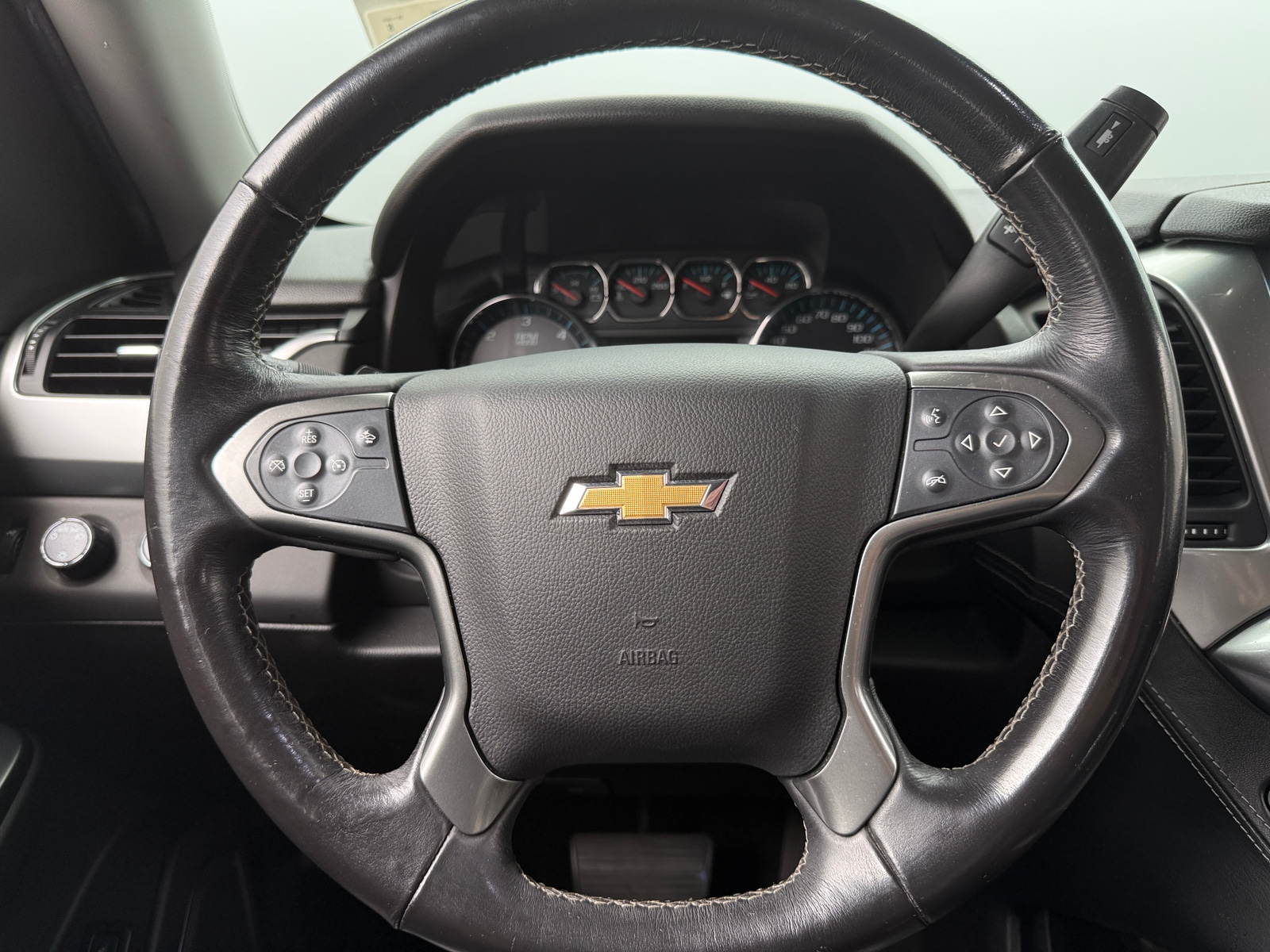 Thumbnail: 2018 Chevrolet Tahoe - 4