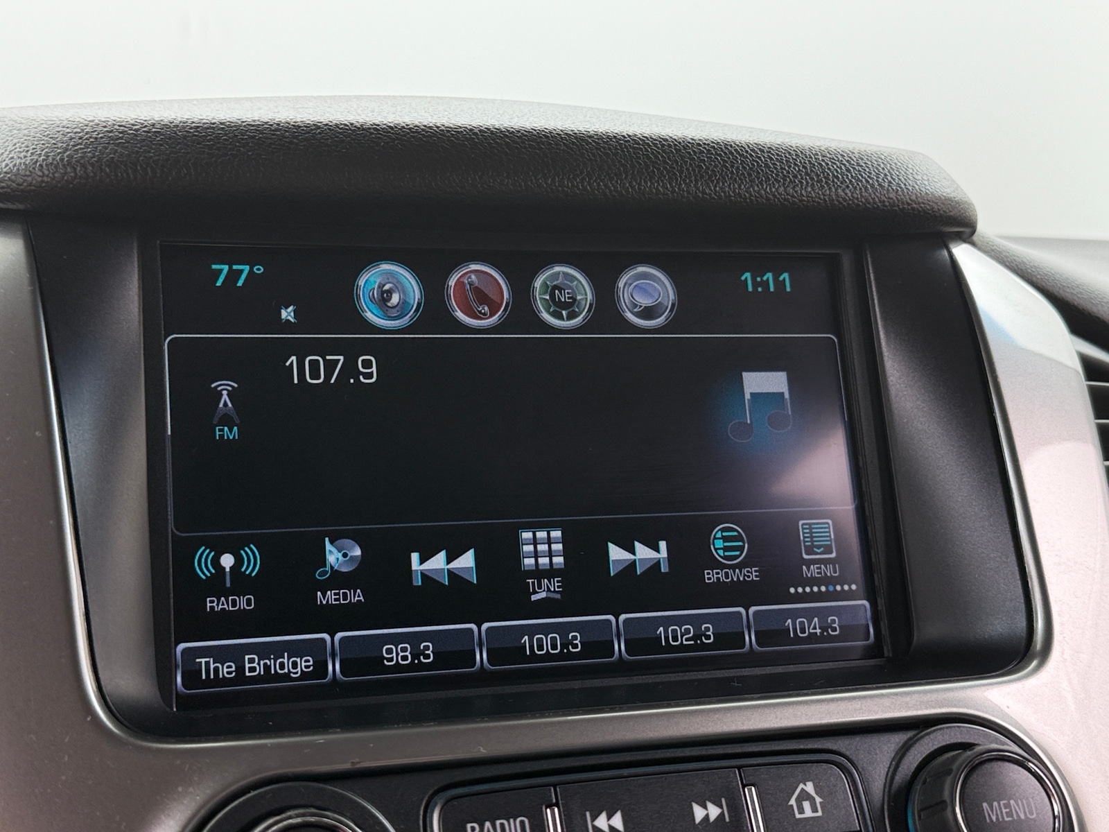 Thumbnail: 2018 Chevrolet Tahoe - 3