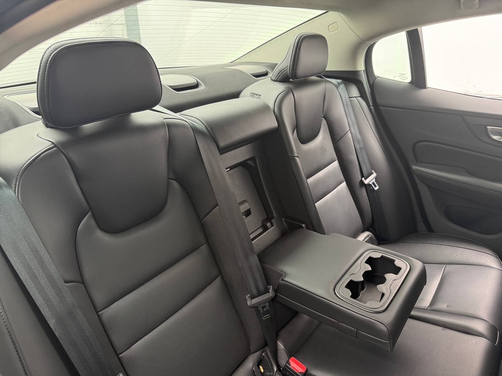 Thumbnail: 2024 Volvo S60 - 6