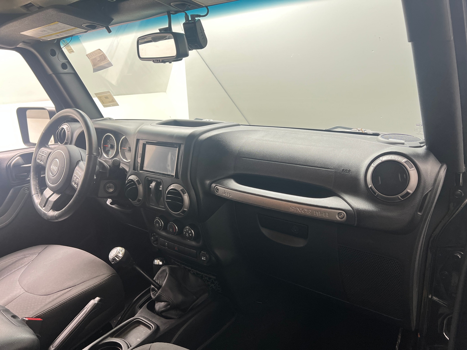 Thumbnail: 2016 Jeep Wrangler - 3