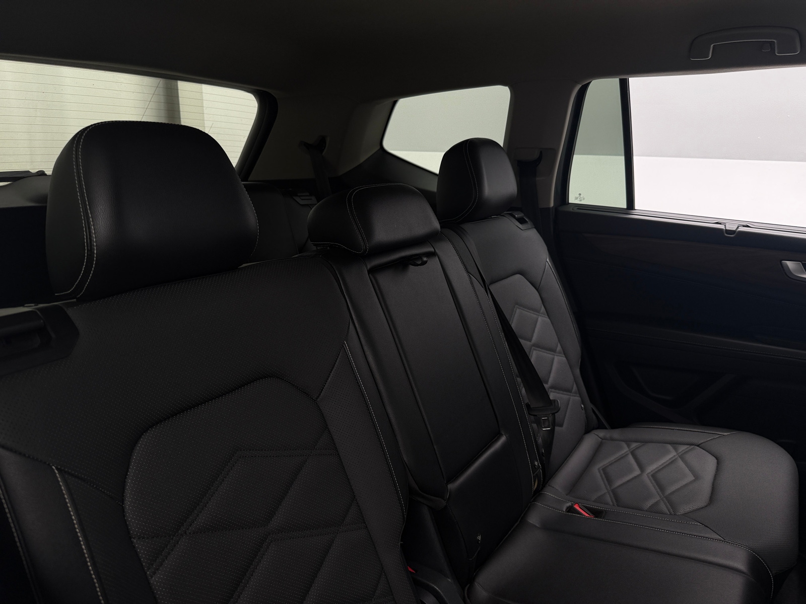 Thumbnail: 2024 Volkswagen Atlas - 6