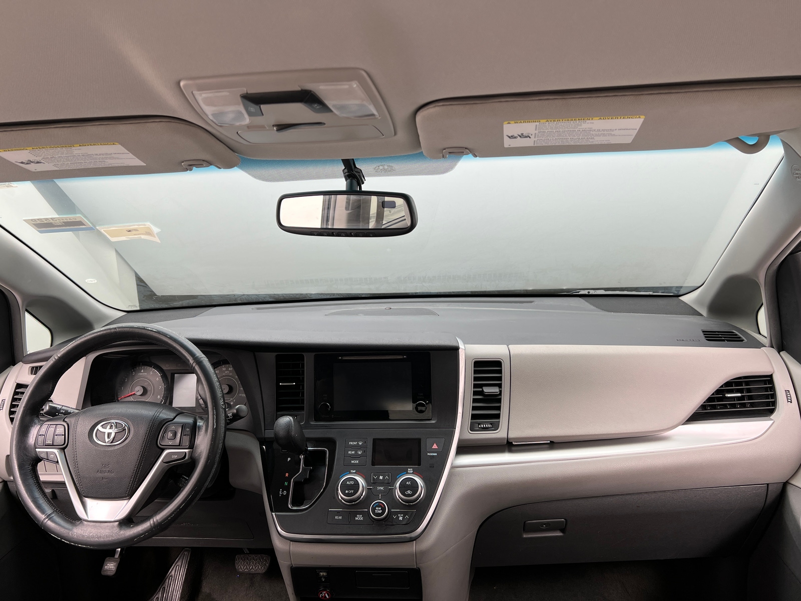 Thumbnail: 2015 Toyota Sienna - 3