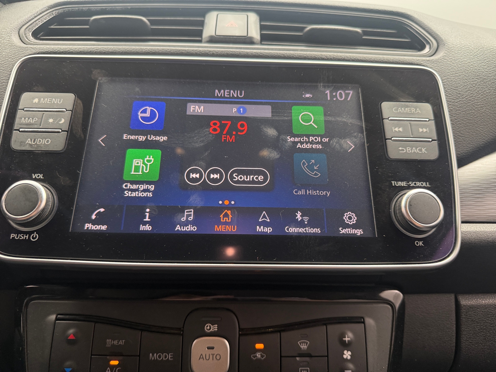 Thumbnail: 2022 Nissan Leaf - 4