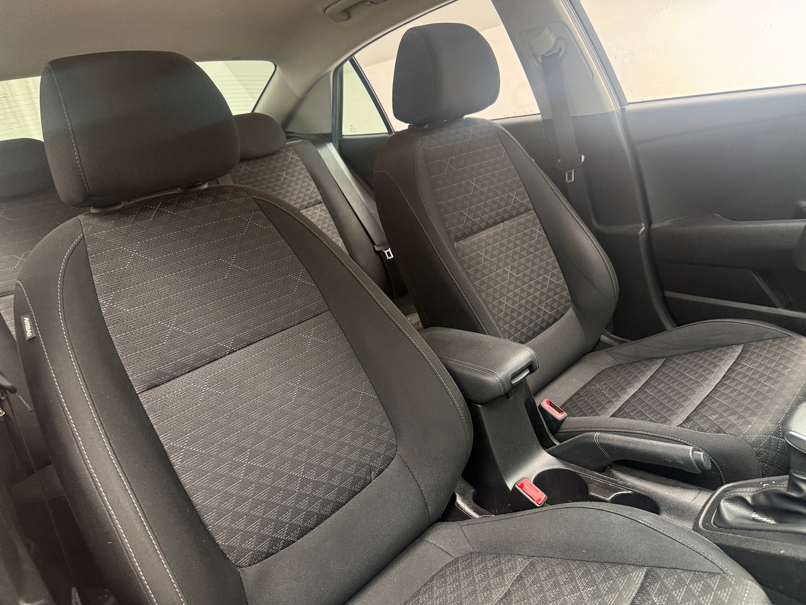 Thumbnail: 2019 Kia Rio - 2