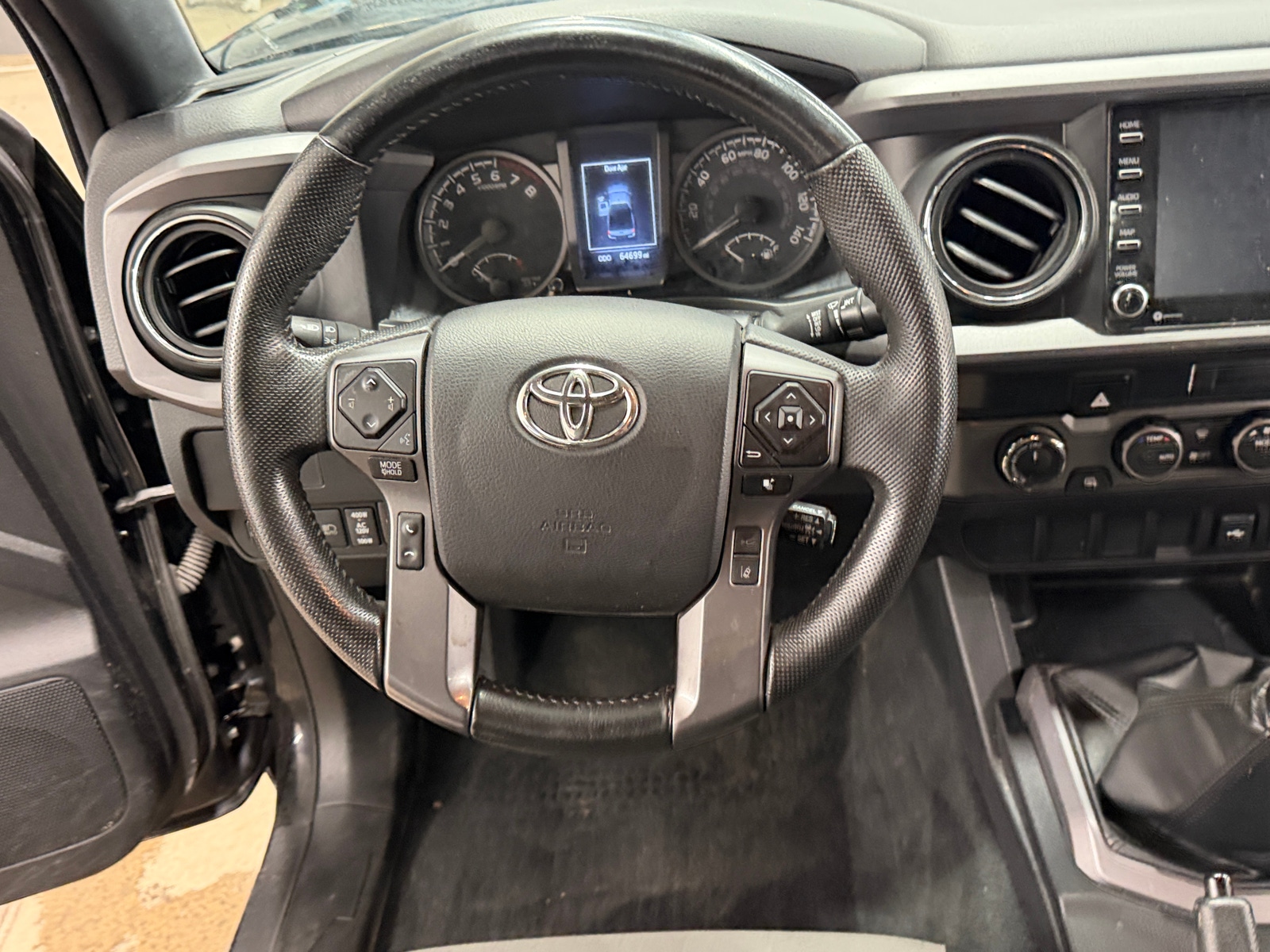 Thumbnail: 2022 Toyota Tacoma - 5