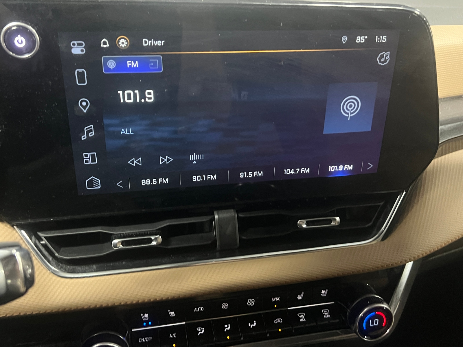 Thumbnail: 2025 Chevrolet Equinox - 3