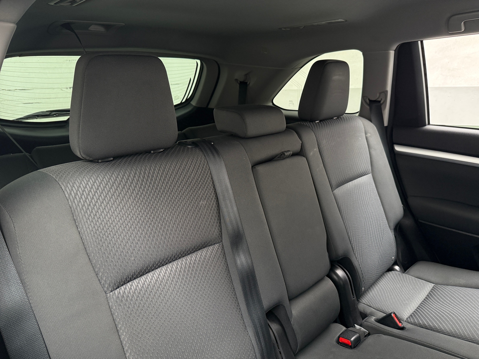 Thumbnail: 2016 Toyota Highlander - 6
