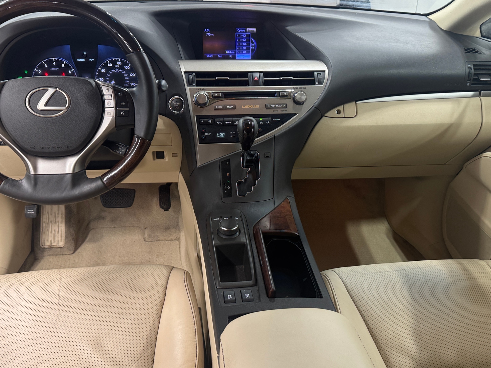 Thumbnail: 2014 Lexus RX - 3