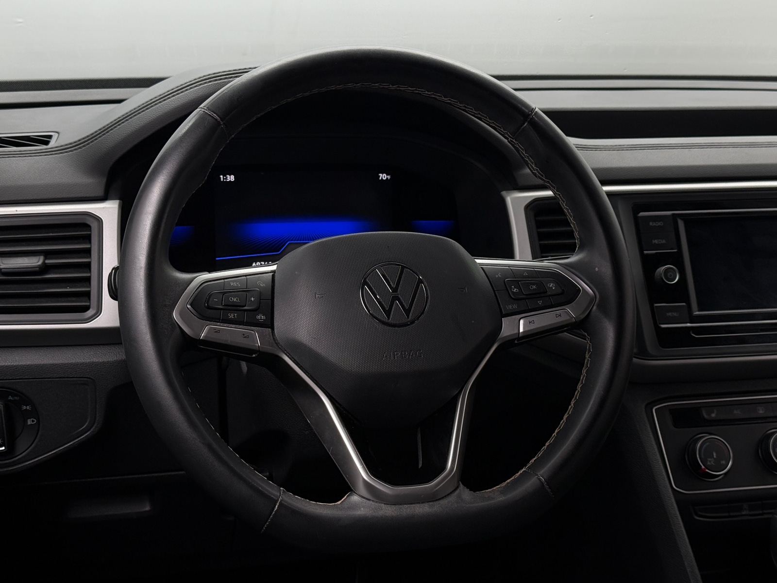 Thumbnail: 2022 Volkswagen Atlas - 5